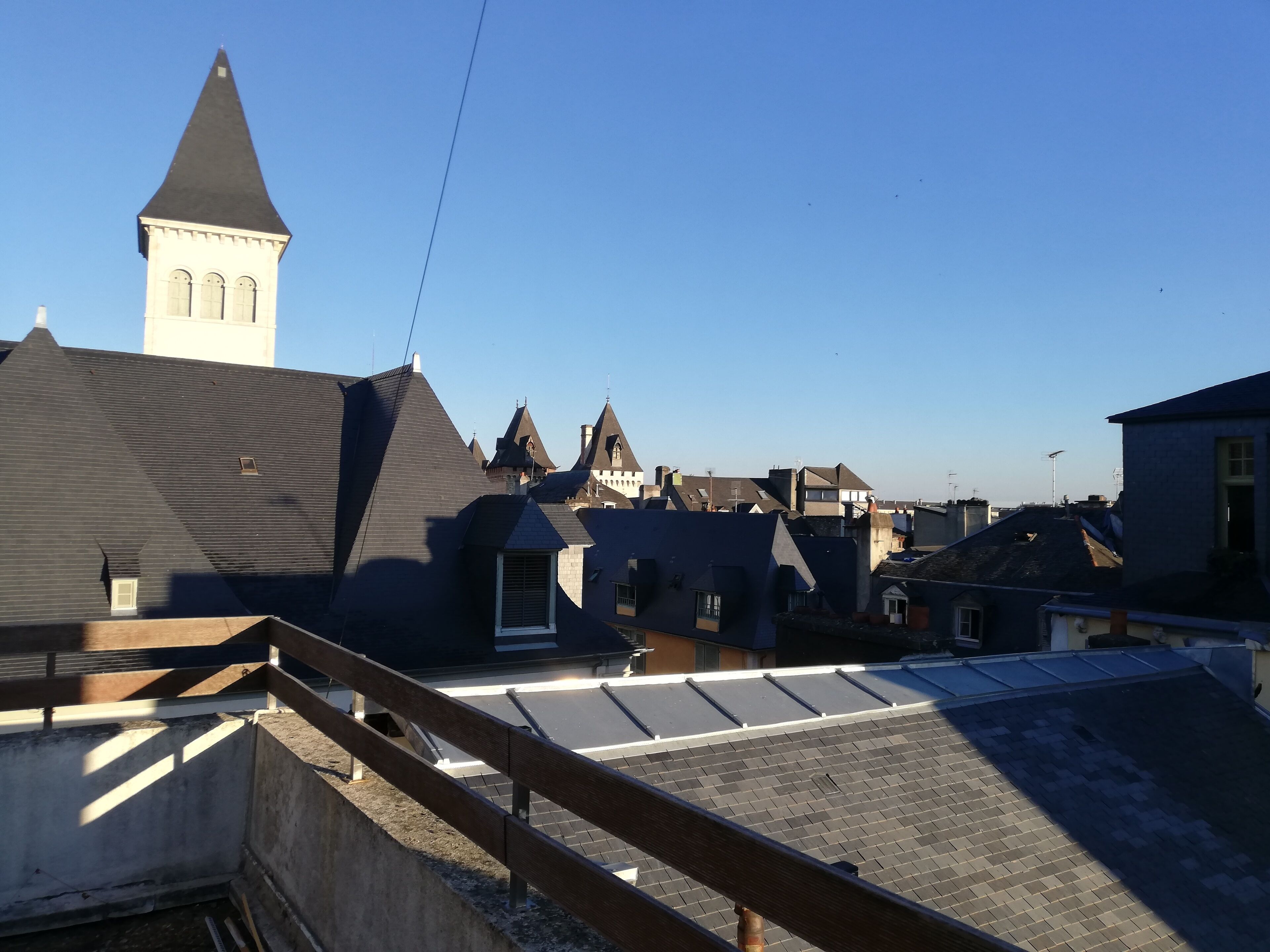 Pau historic district apartment with terrace