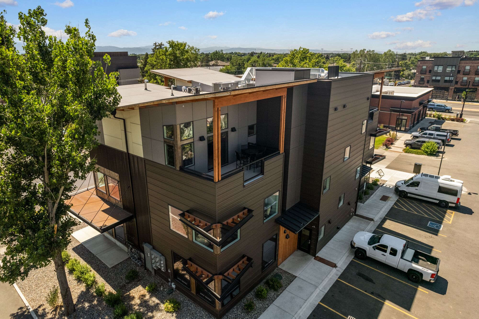 Peach Street Mountain Retreat- New apartment in Midtown area!