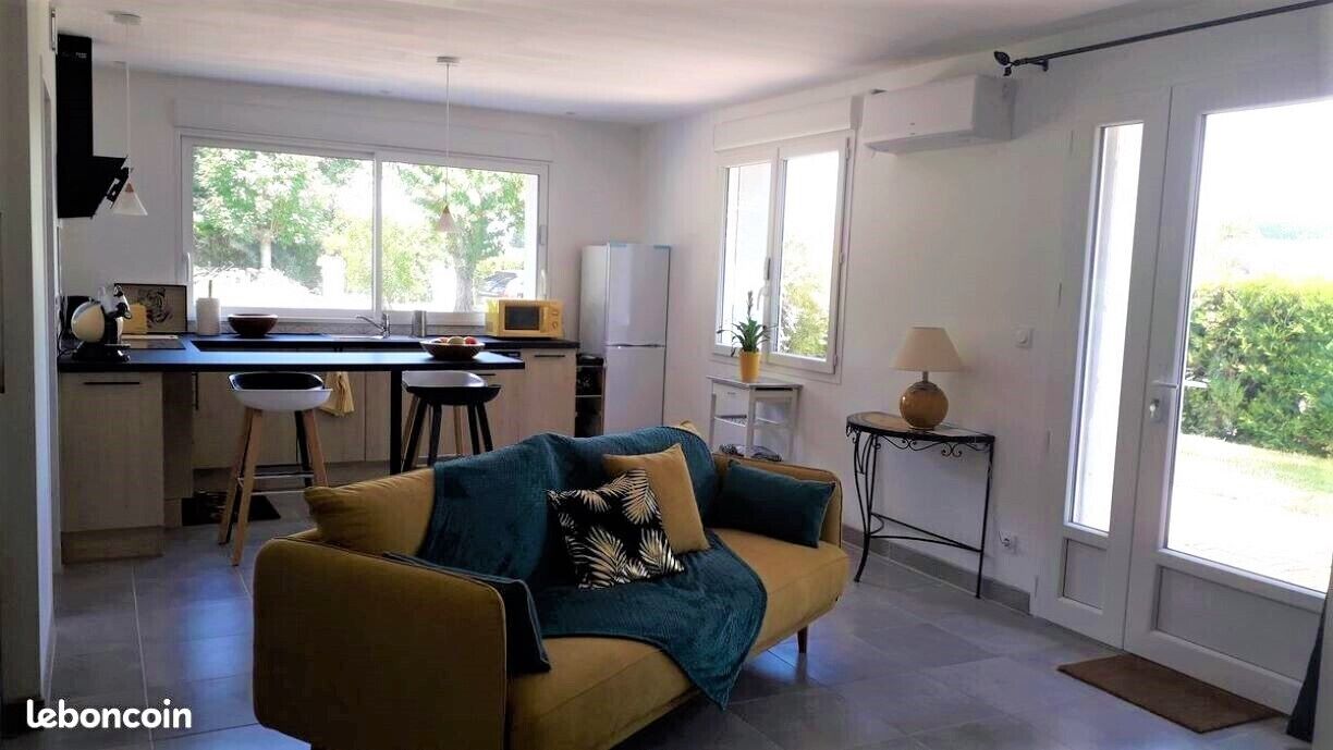 PLEASANT APARTMENT IN PAVIA (5 MIN FROM AUCH)