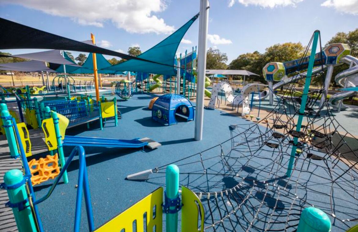 Charming, bright, modern home near Park Circle 🏡