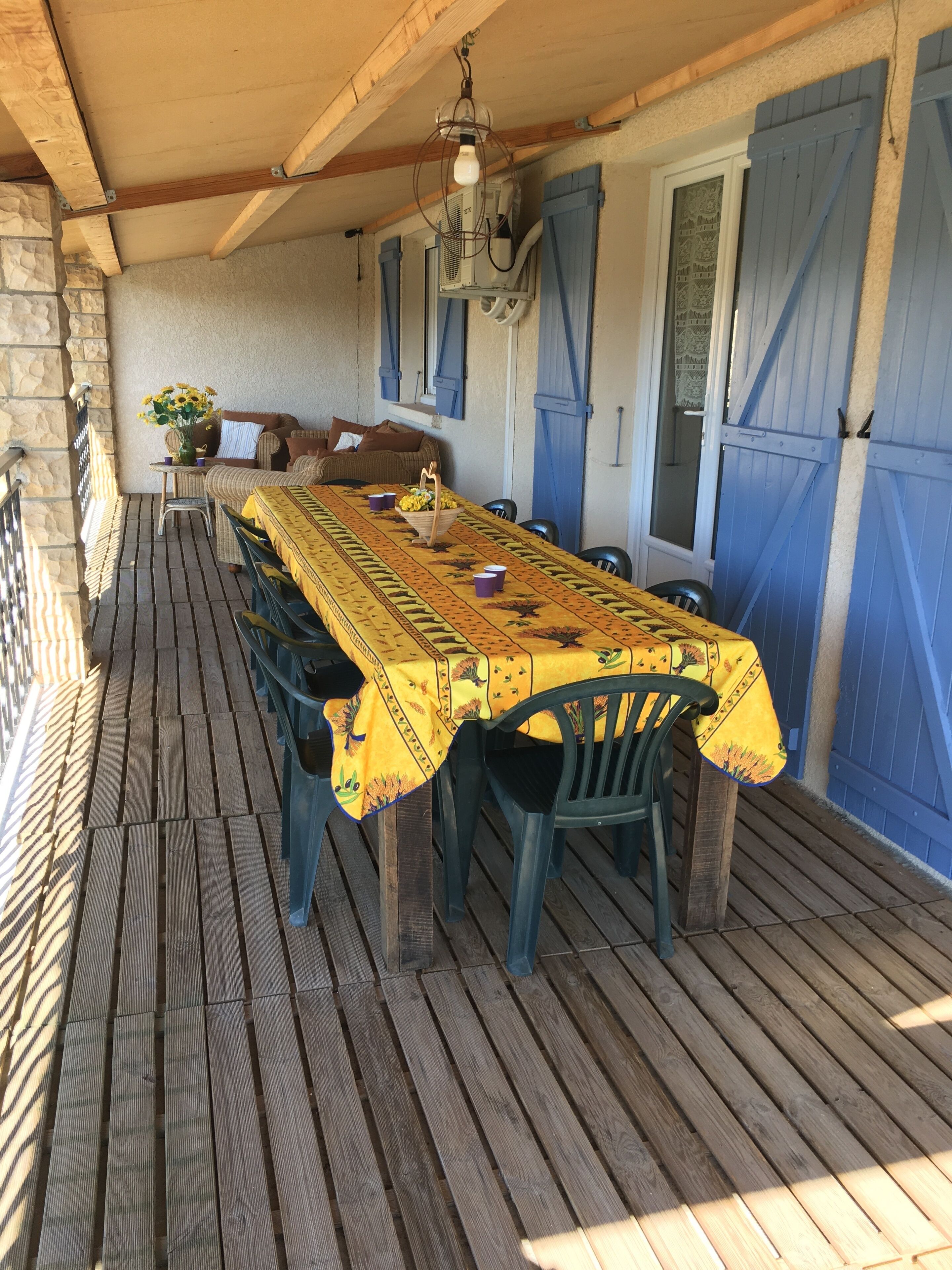 Spacious holiday home between Ardèche and Provence.
