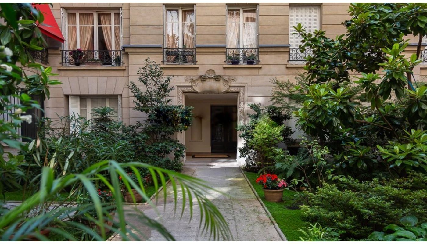 252sqm 5bedroom in Champs Elysees