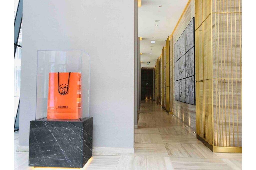 Toronto Luxury Condominium - Yonge & Bloor St