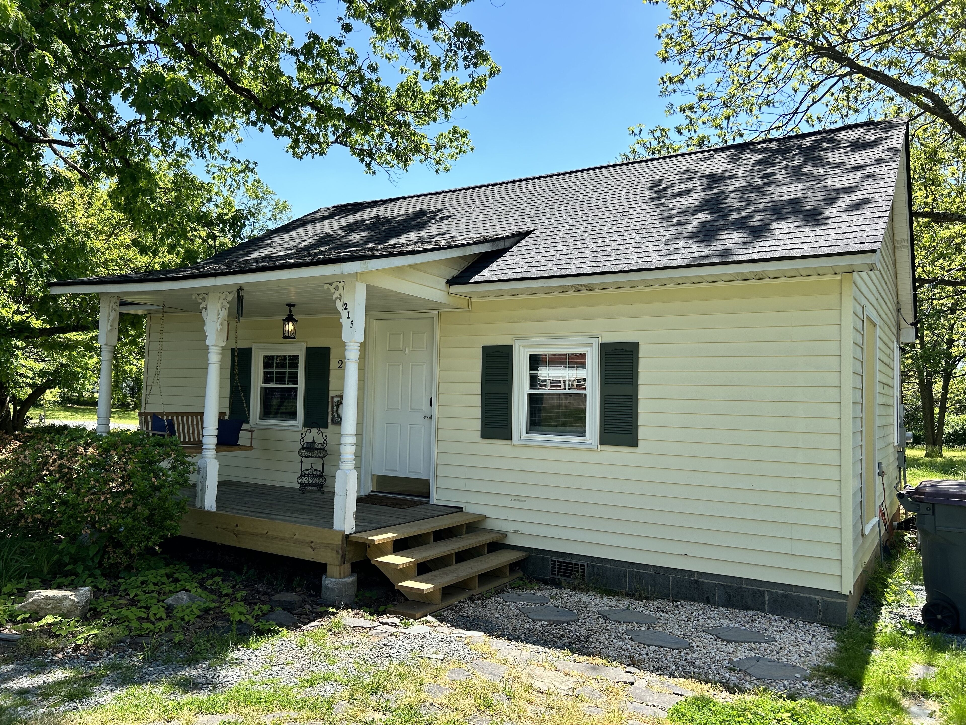 2 Bedroom Guest House in Reidsville