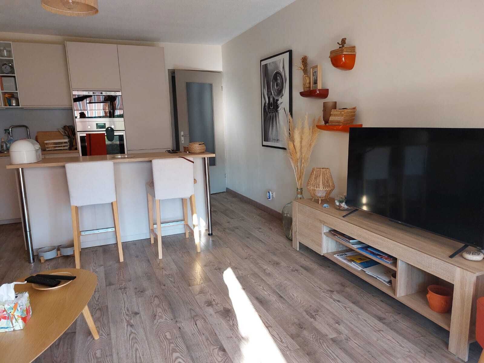 Superbe Appartement Climatisé Dans Résidence Avec Piscine