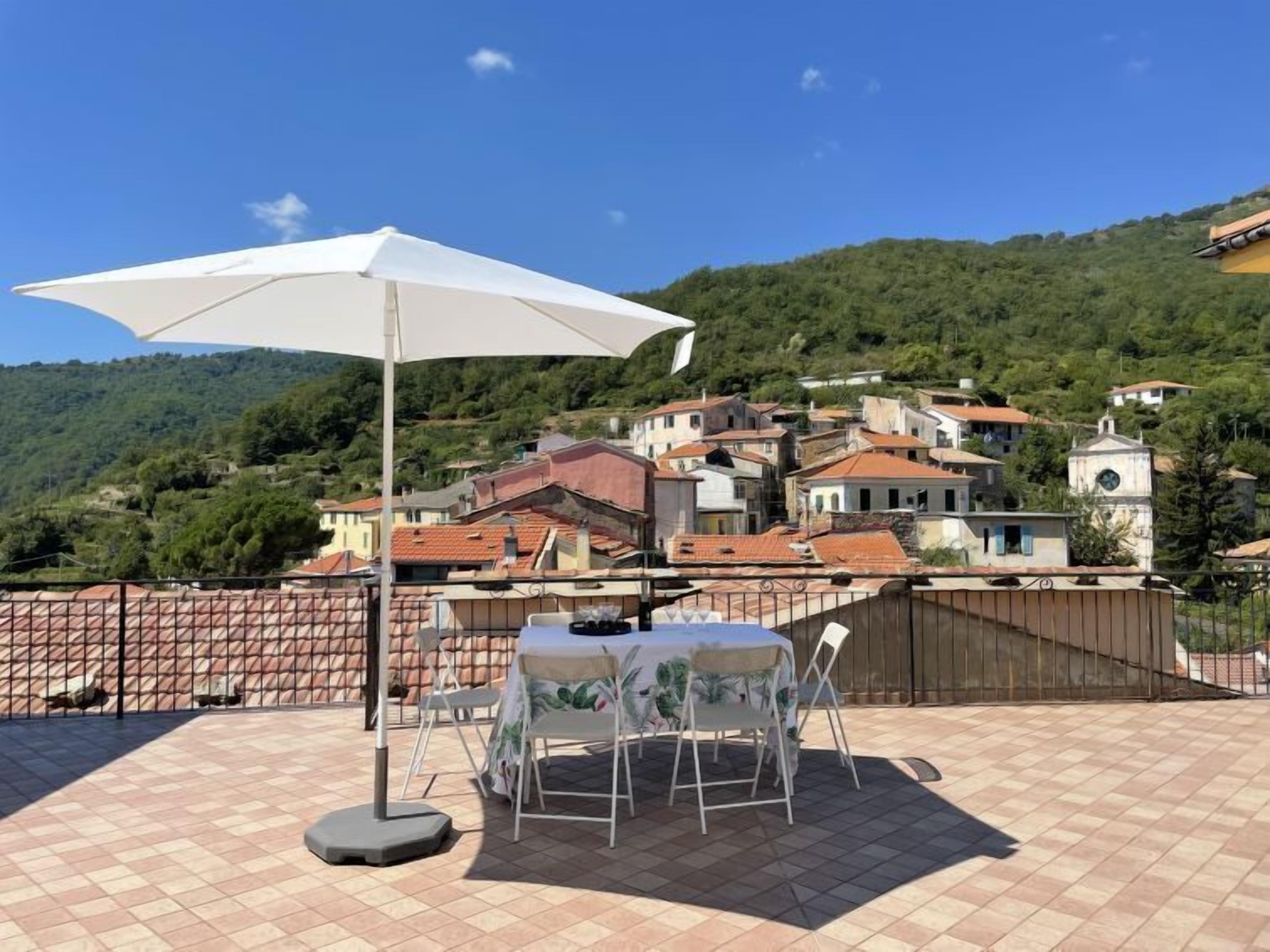 Apartment Panoramica sul Terrazzo in Villatalla - 6 persons, 3 bedrooms