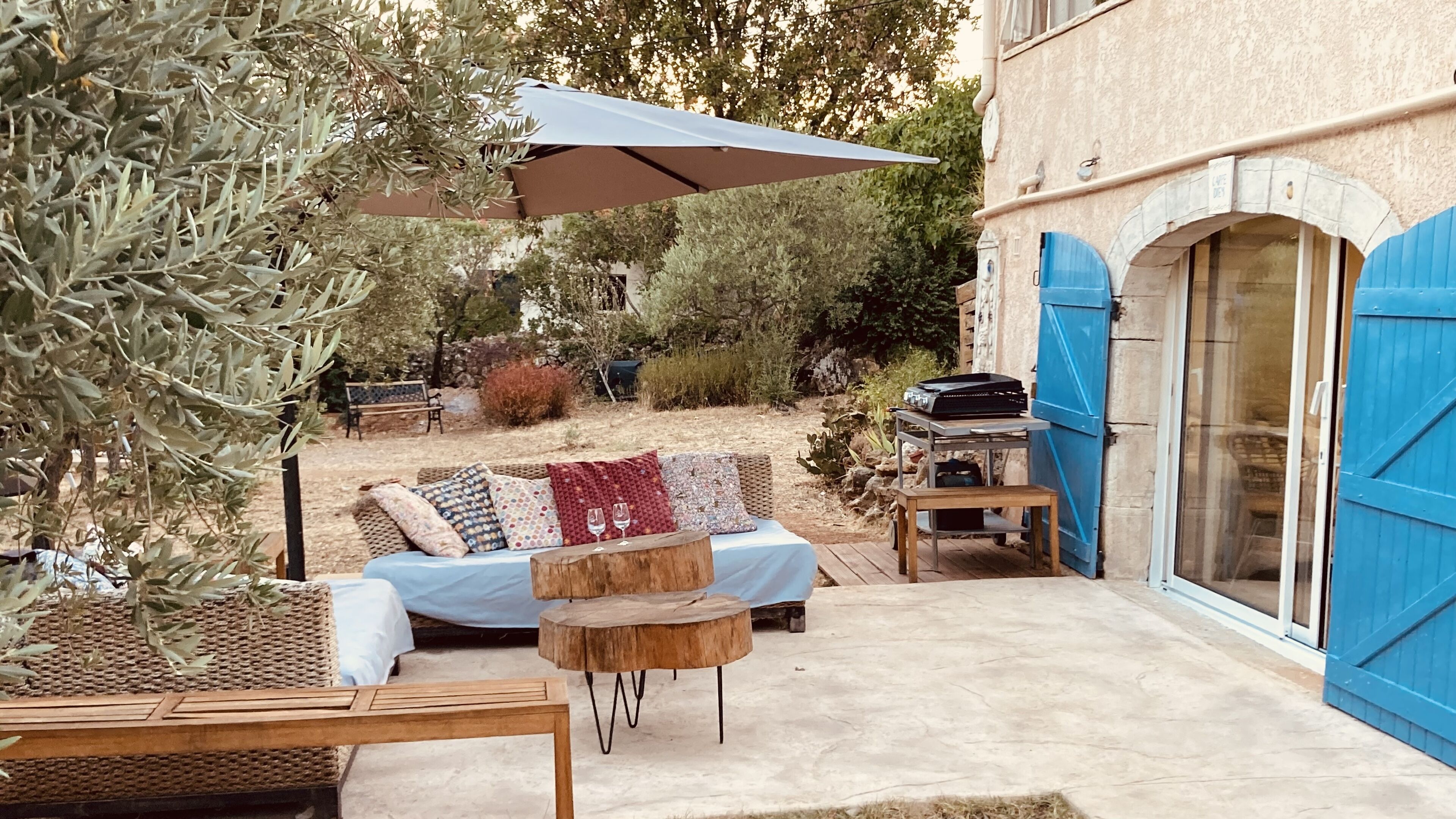 Studio 24 m2 au Coeur de Provence, Avec Terrasse Privative et Accès à la Piscine
