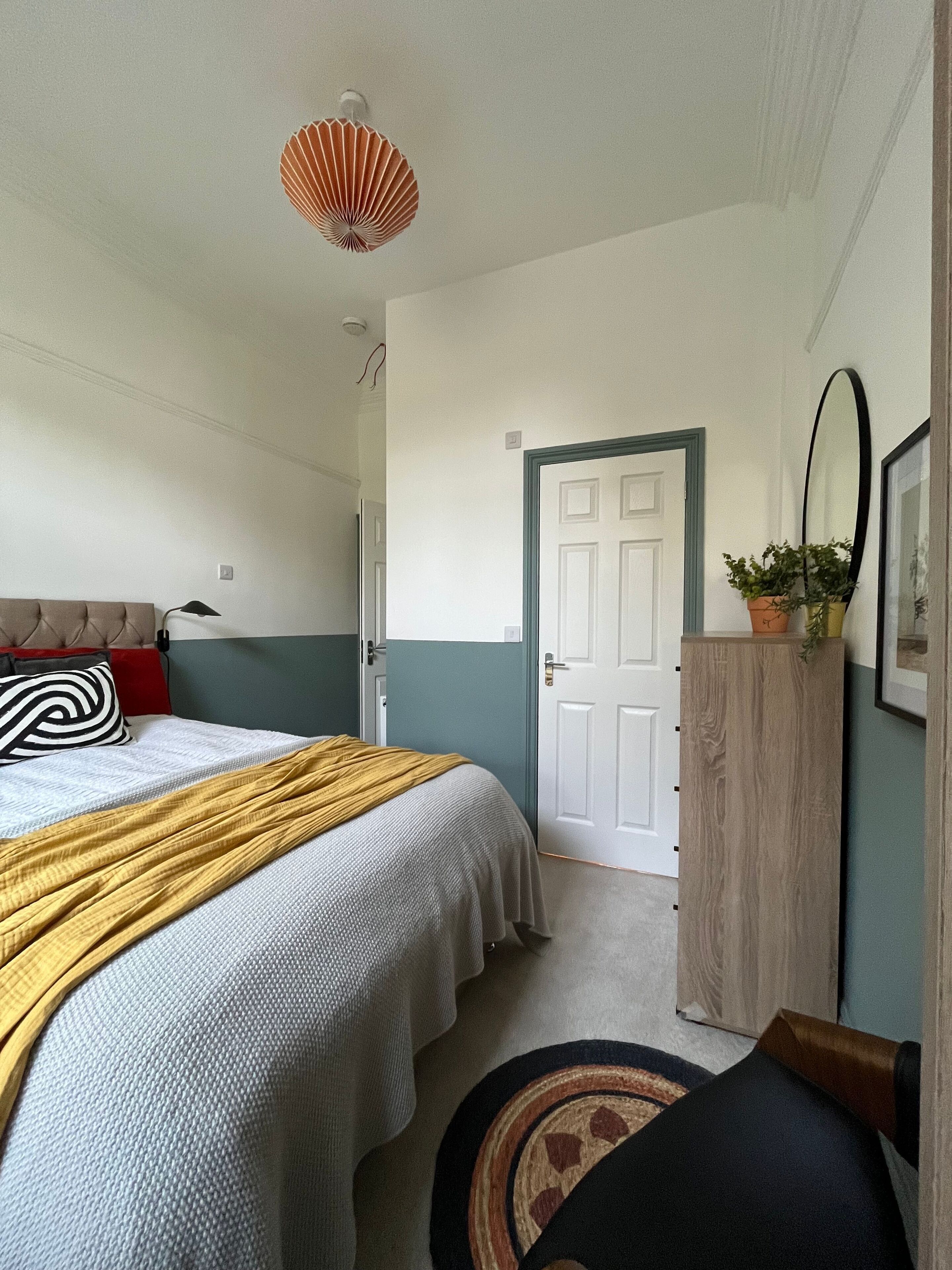 Beautiful en-suite room (1)