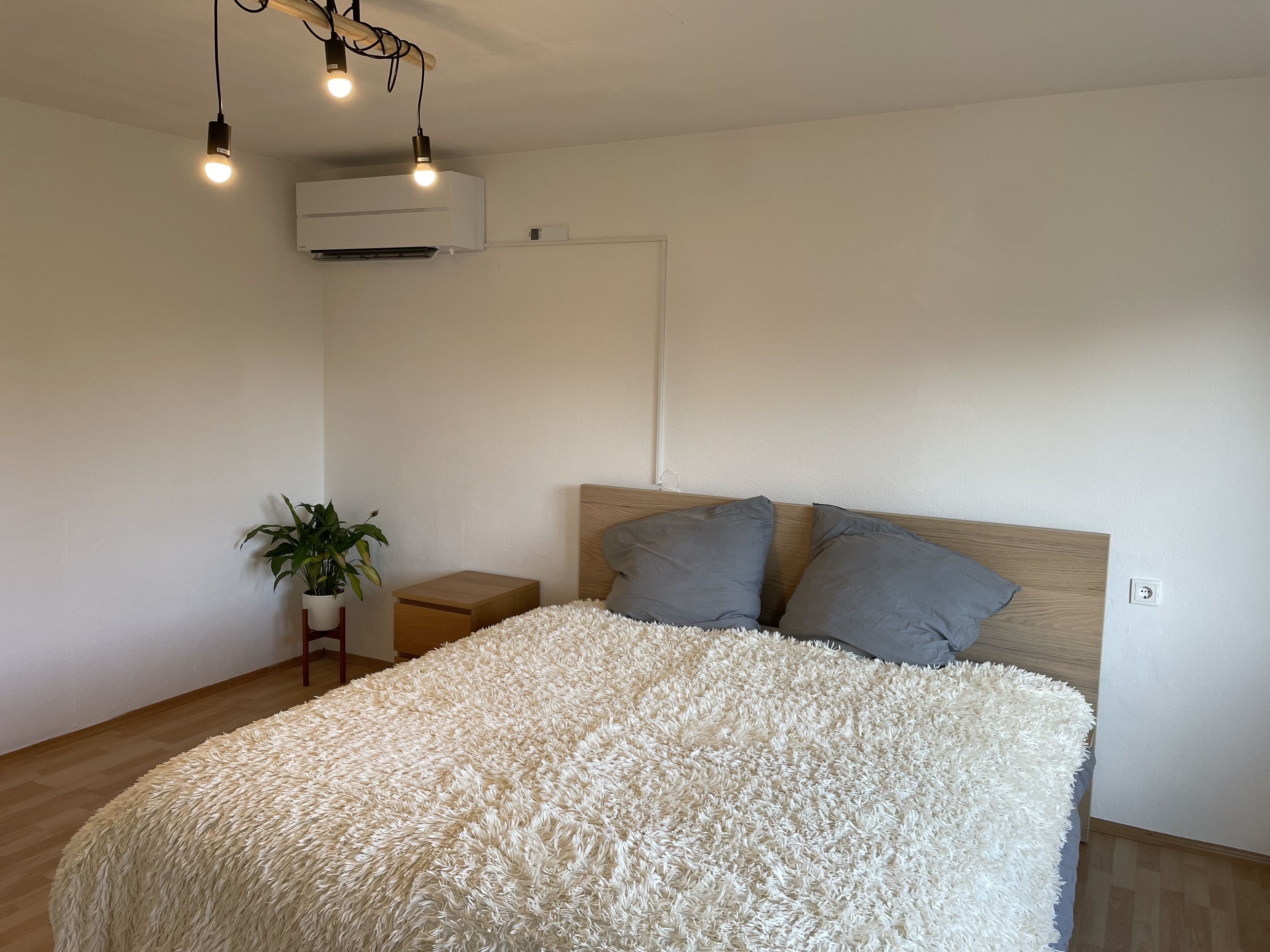 Sunny 3 room apartment with balcony in the countryside