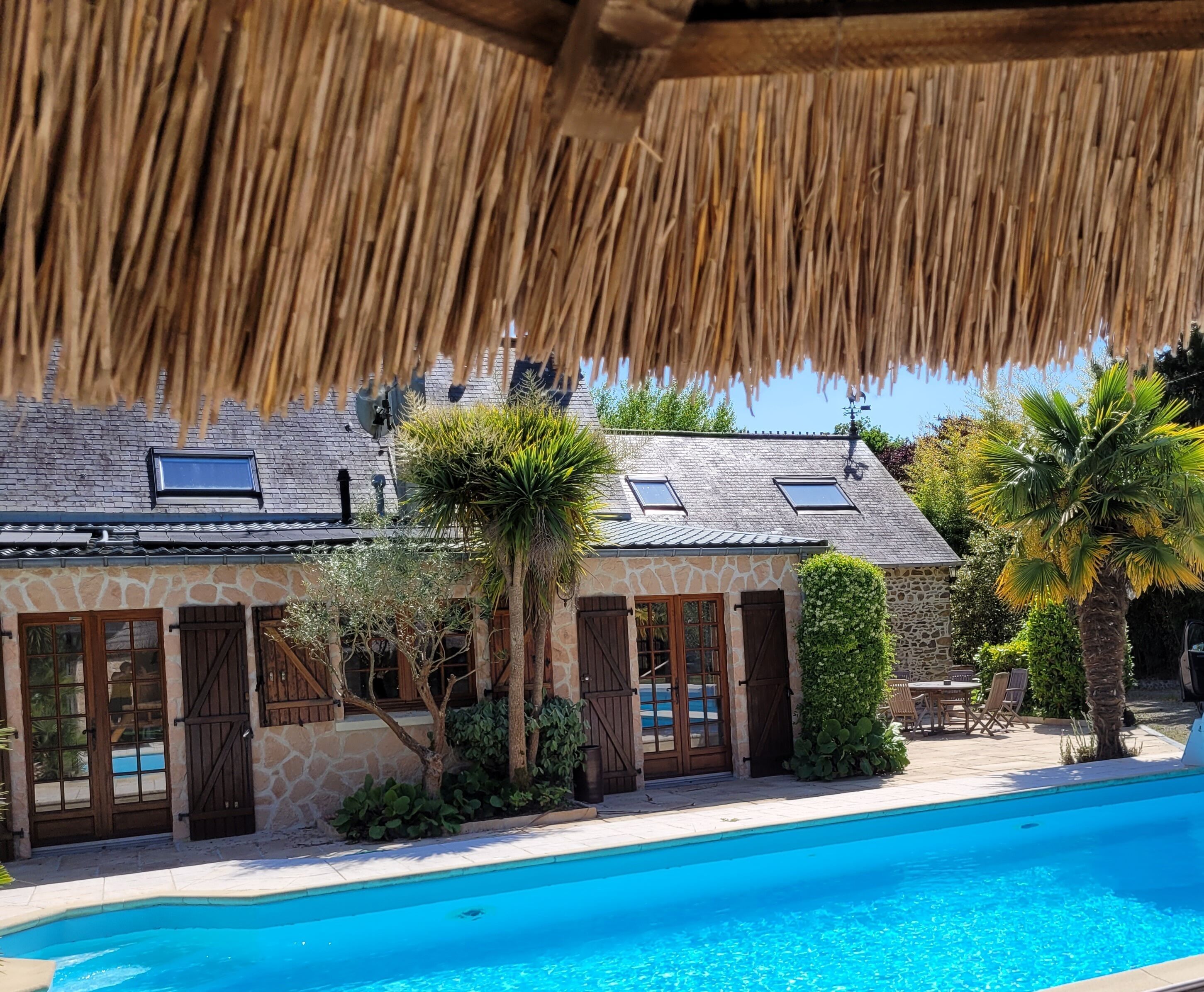 Apartment 5 minutes from the beach with SPA and Pool