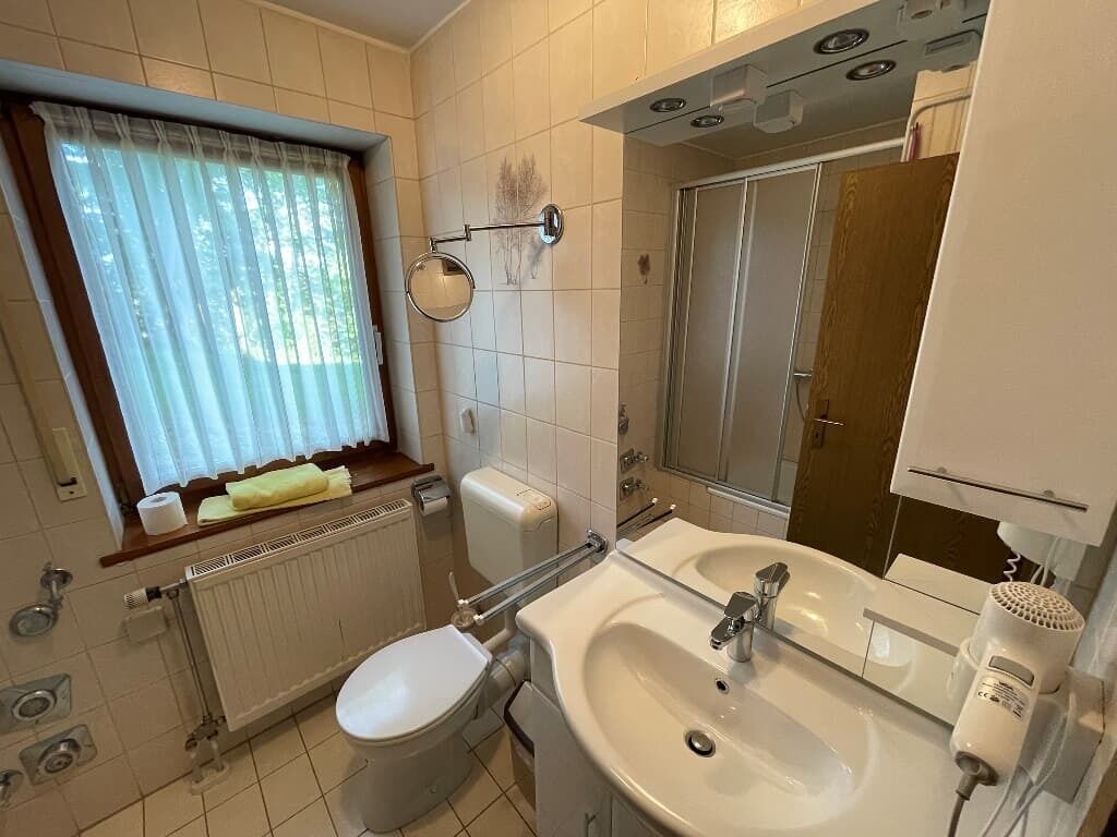 Helle Ferienwohnung für bis zu Zwei Personen mit Terrasse