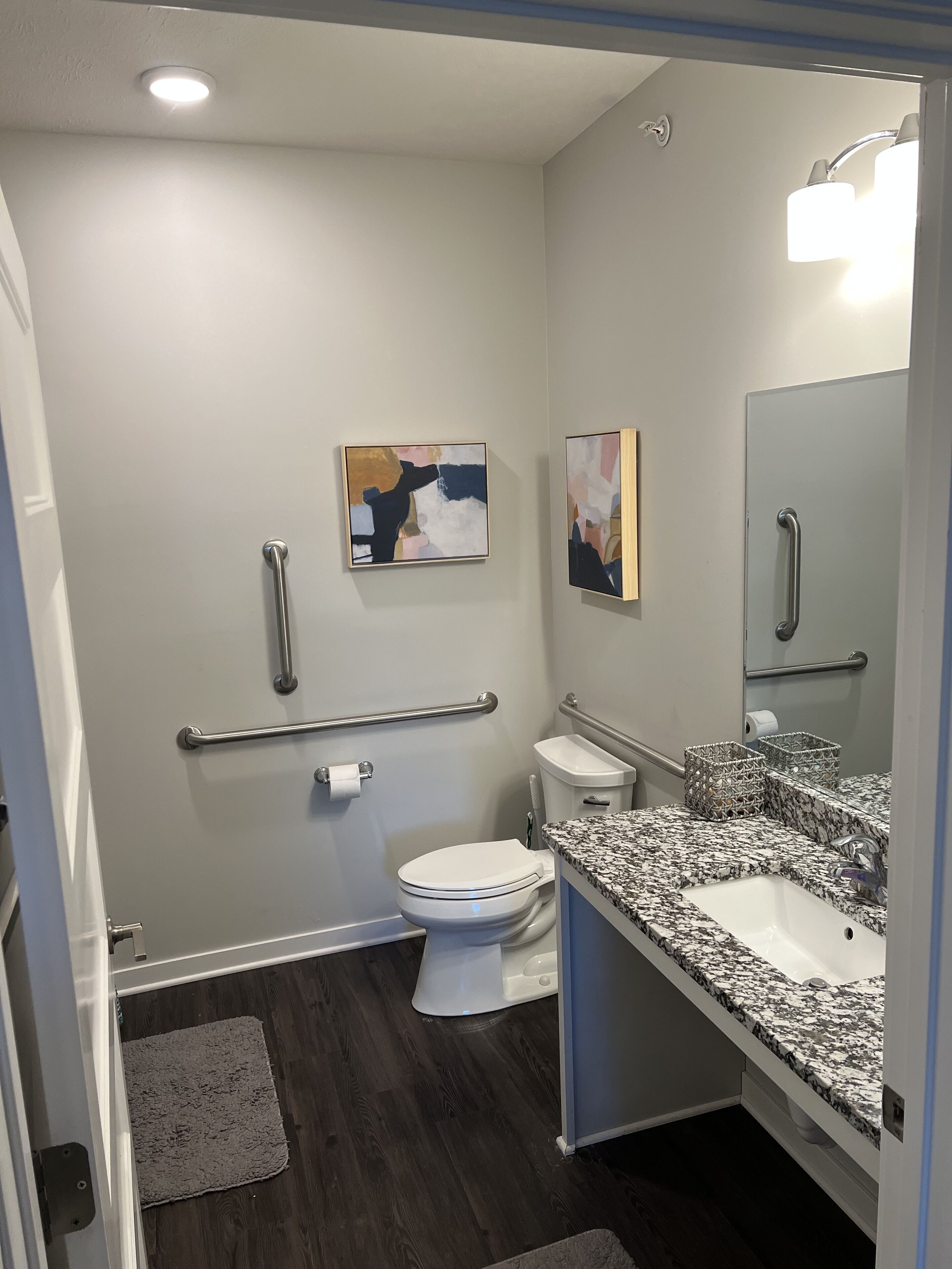 Lovely One Bedroom Apartment in the Heart of Midtown