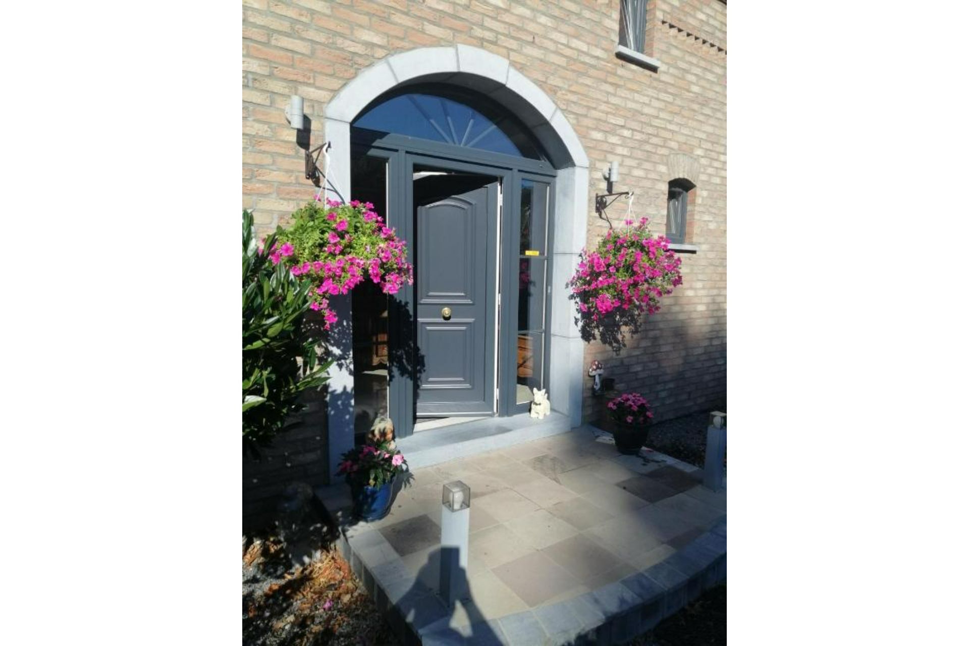 GITE "LE BEL ETAGE" WITH SWIMMING POOL AND JACUZZI.