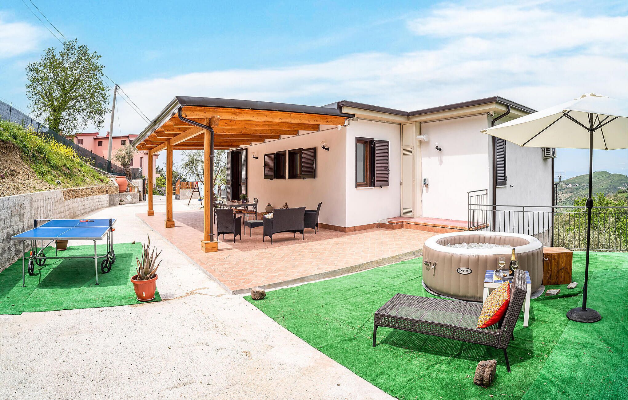 Nice Home in Laureana Cilento With 3 Bedrooms, Wifi and Jacuzzi