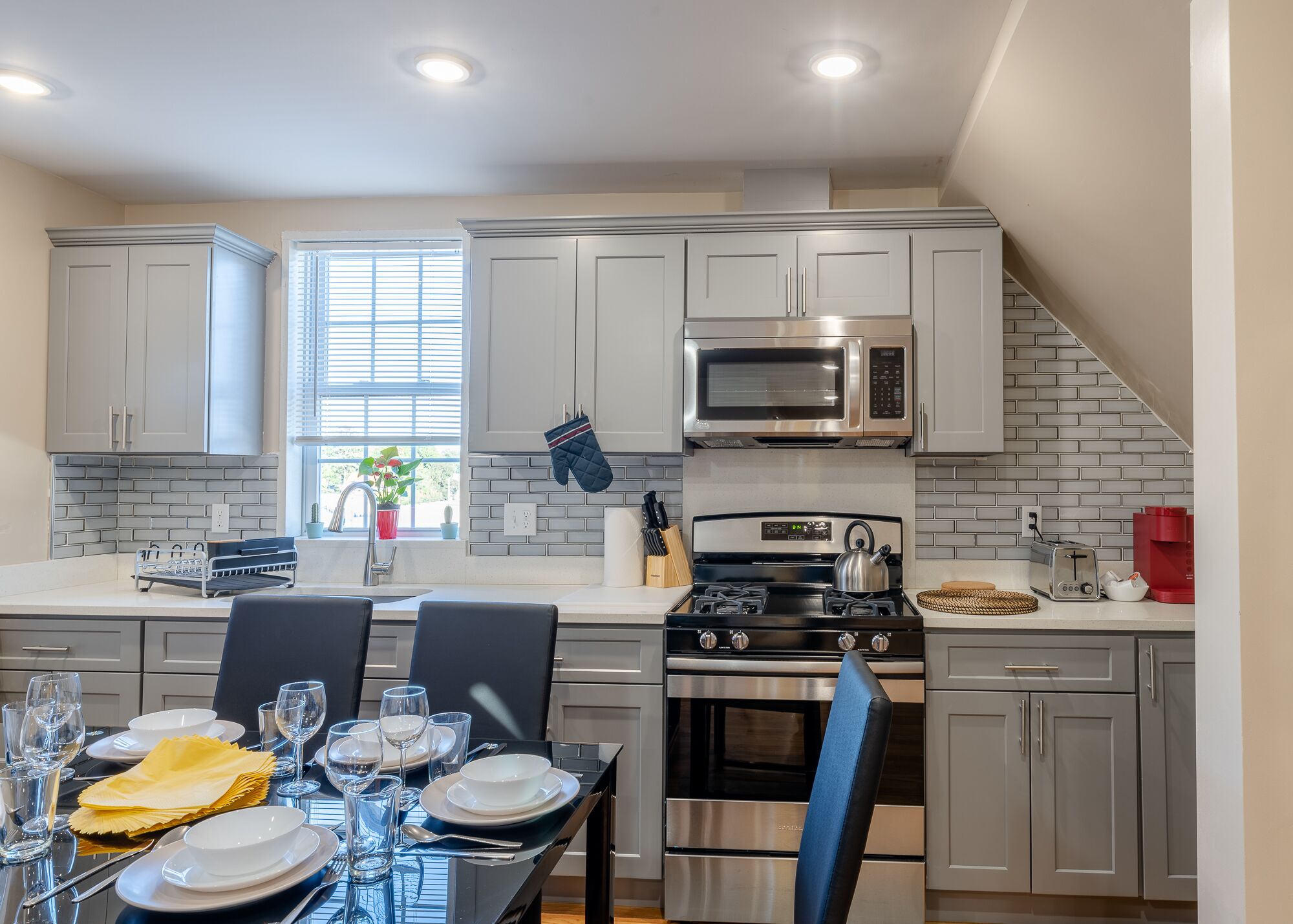 233/3 Cozy modern apartment, Boston