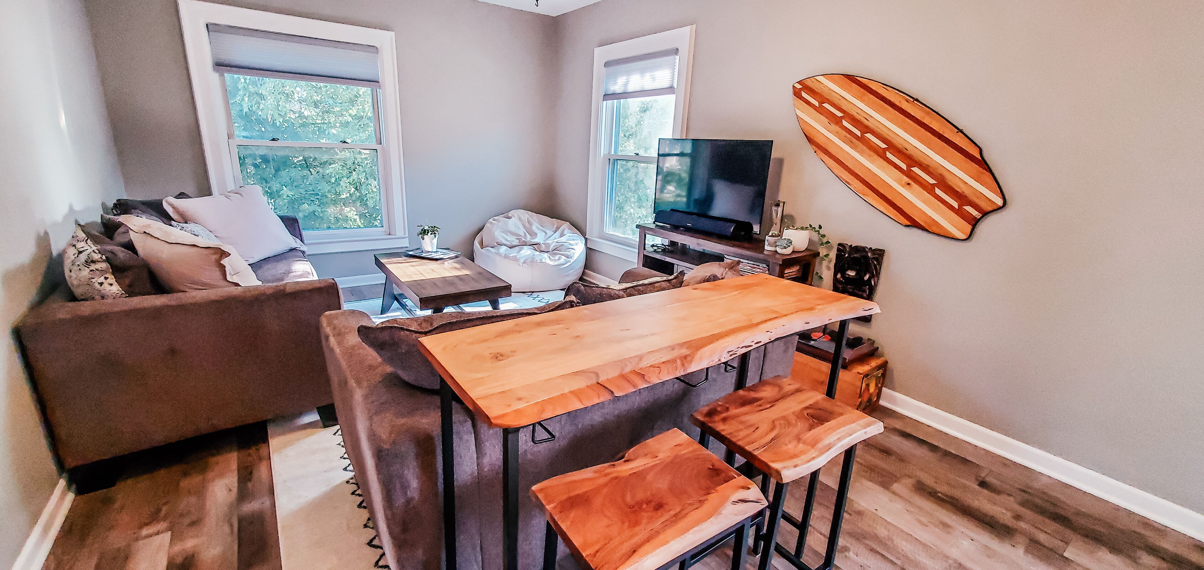 Recombobulation Station - Surf Side Sheboygan