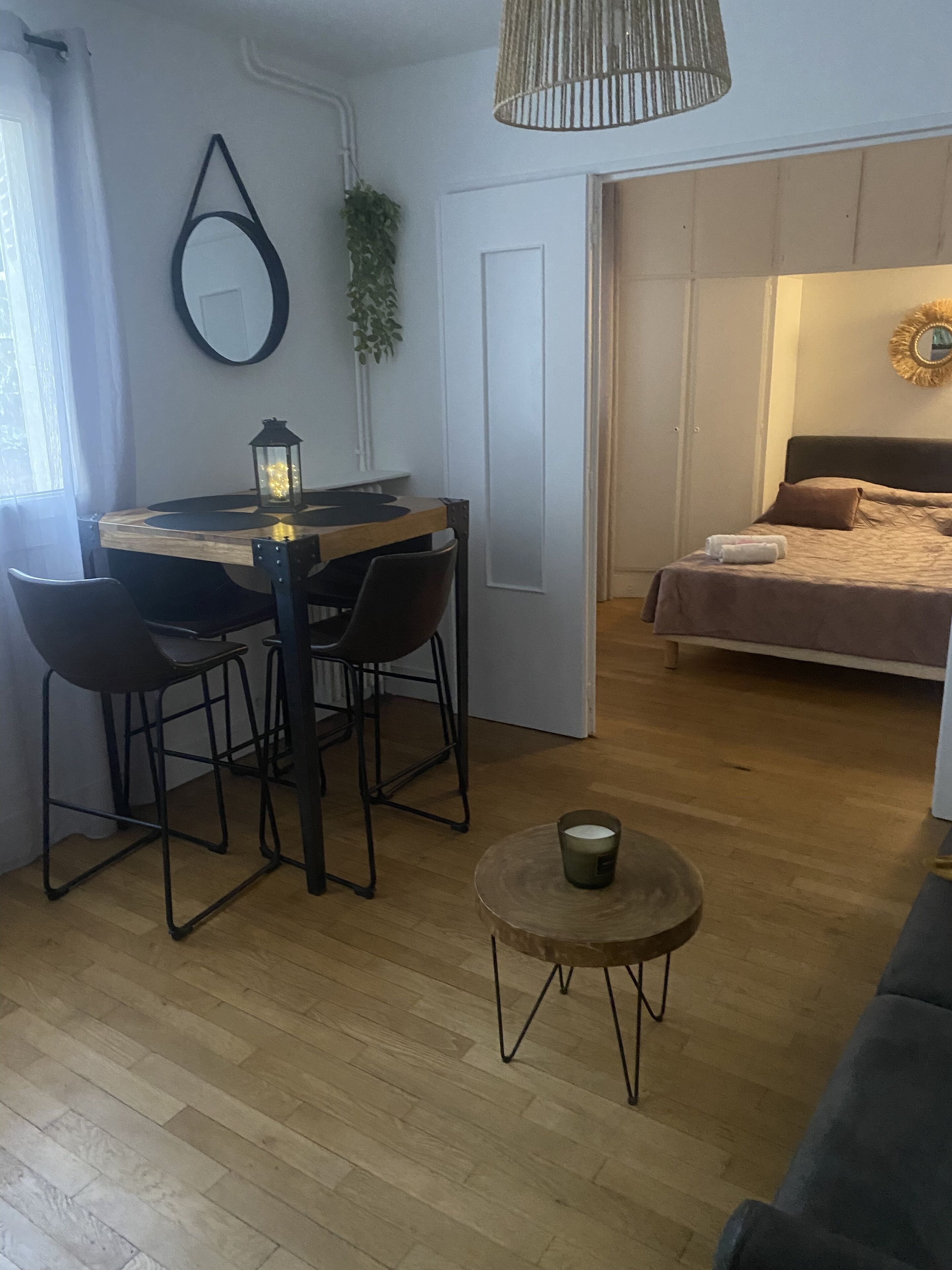 Chic and charming 2 rooms 35m2 at Porte de Paris
