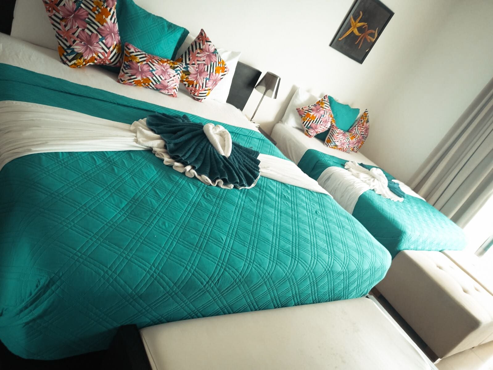 LUXURY HOTEL APARTMENT IN FRONT OF THE SEA