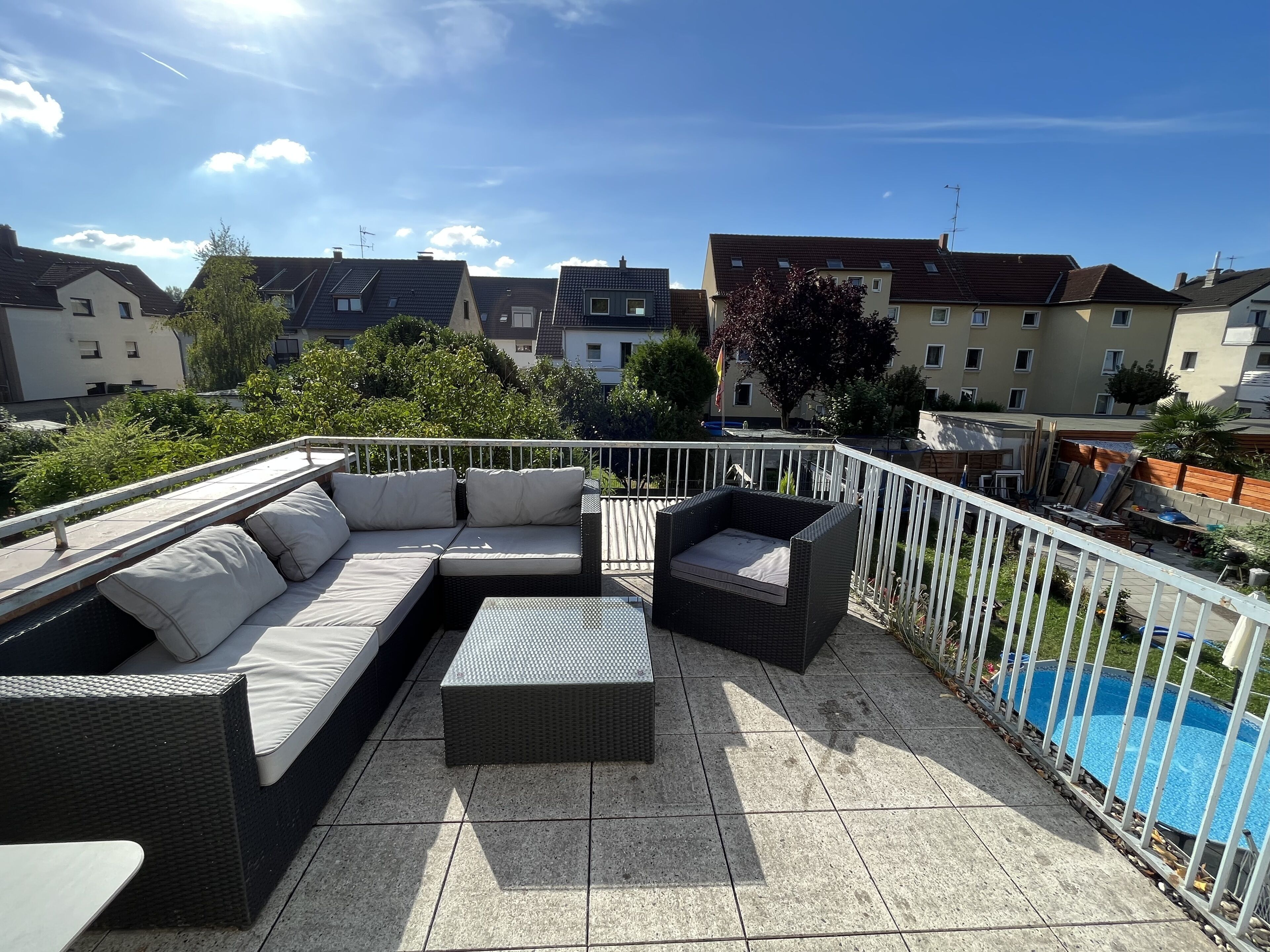 Bright 4 room apartment with a large roof terrace