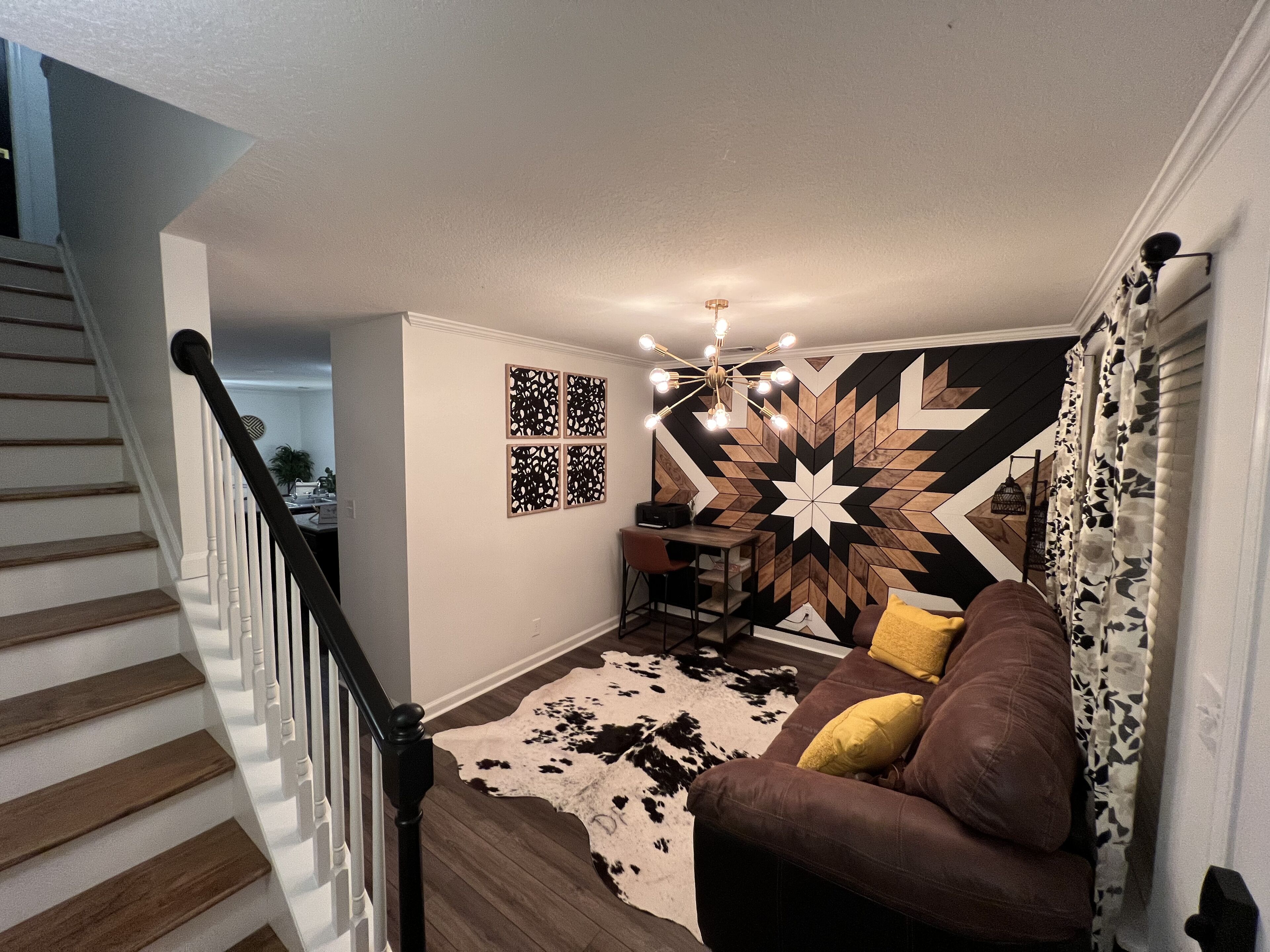 The Sparrow's Nest, BOHO inspired stay close to shopping, dining, and Nashville.