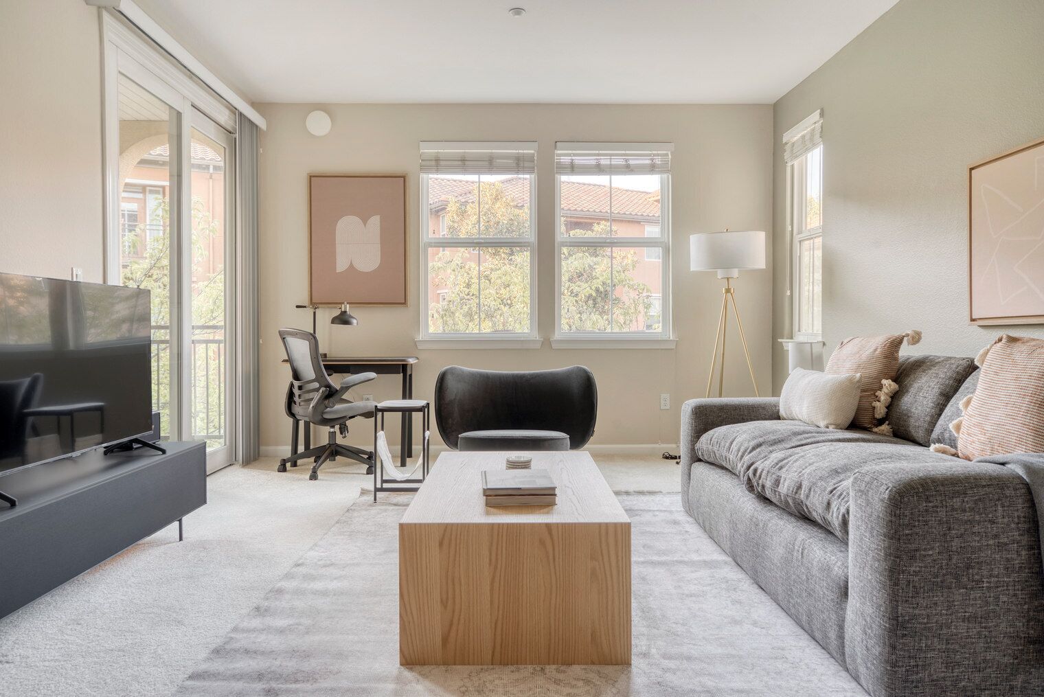 Beautiful Los Gatos 2BR w/ Gym, W/D & A/C, nr Creek trail, by Blueground