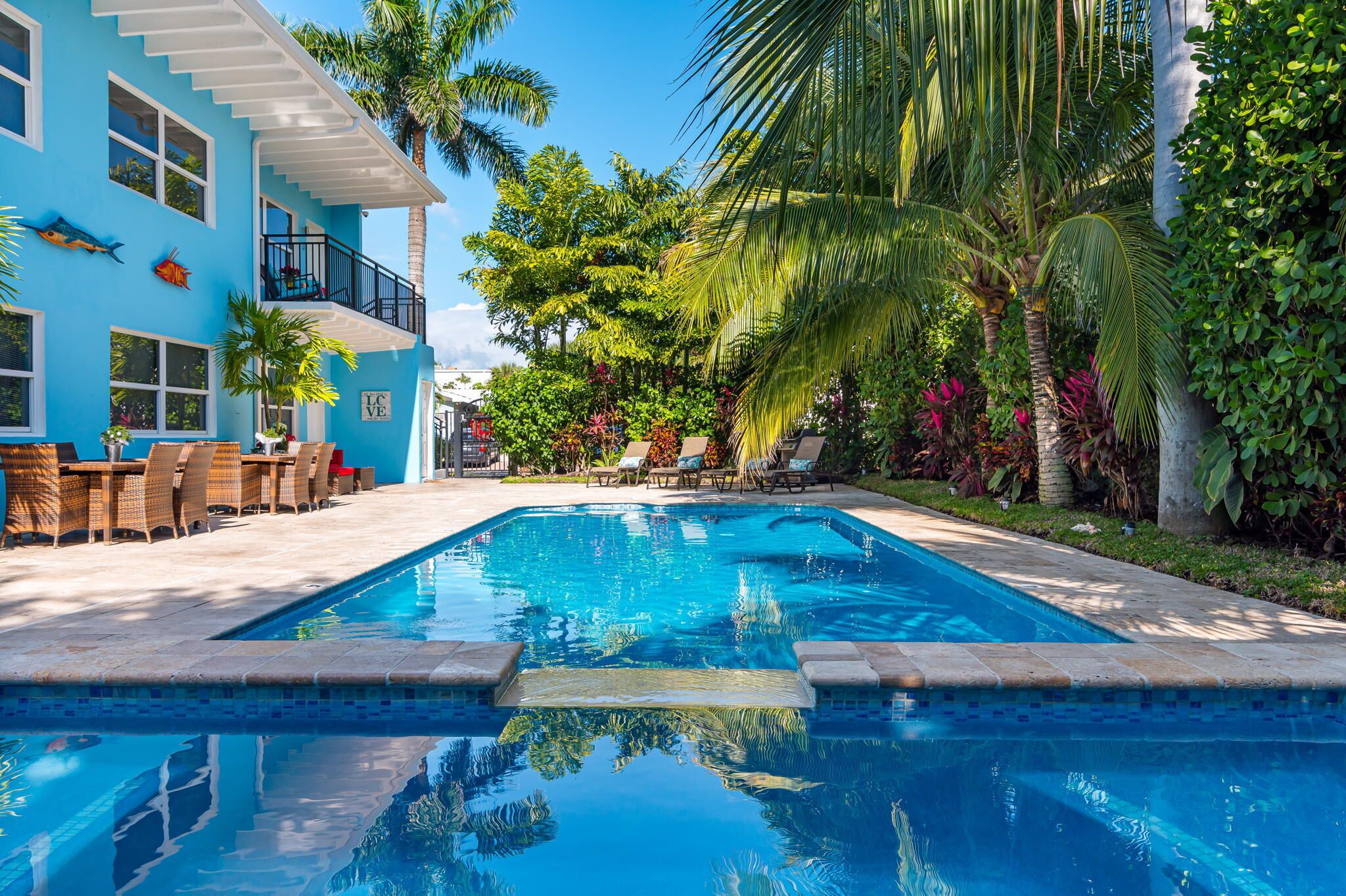 ⭐Island Oasis!⭐Singer Island 2/2⭐Huge Pool+Spa