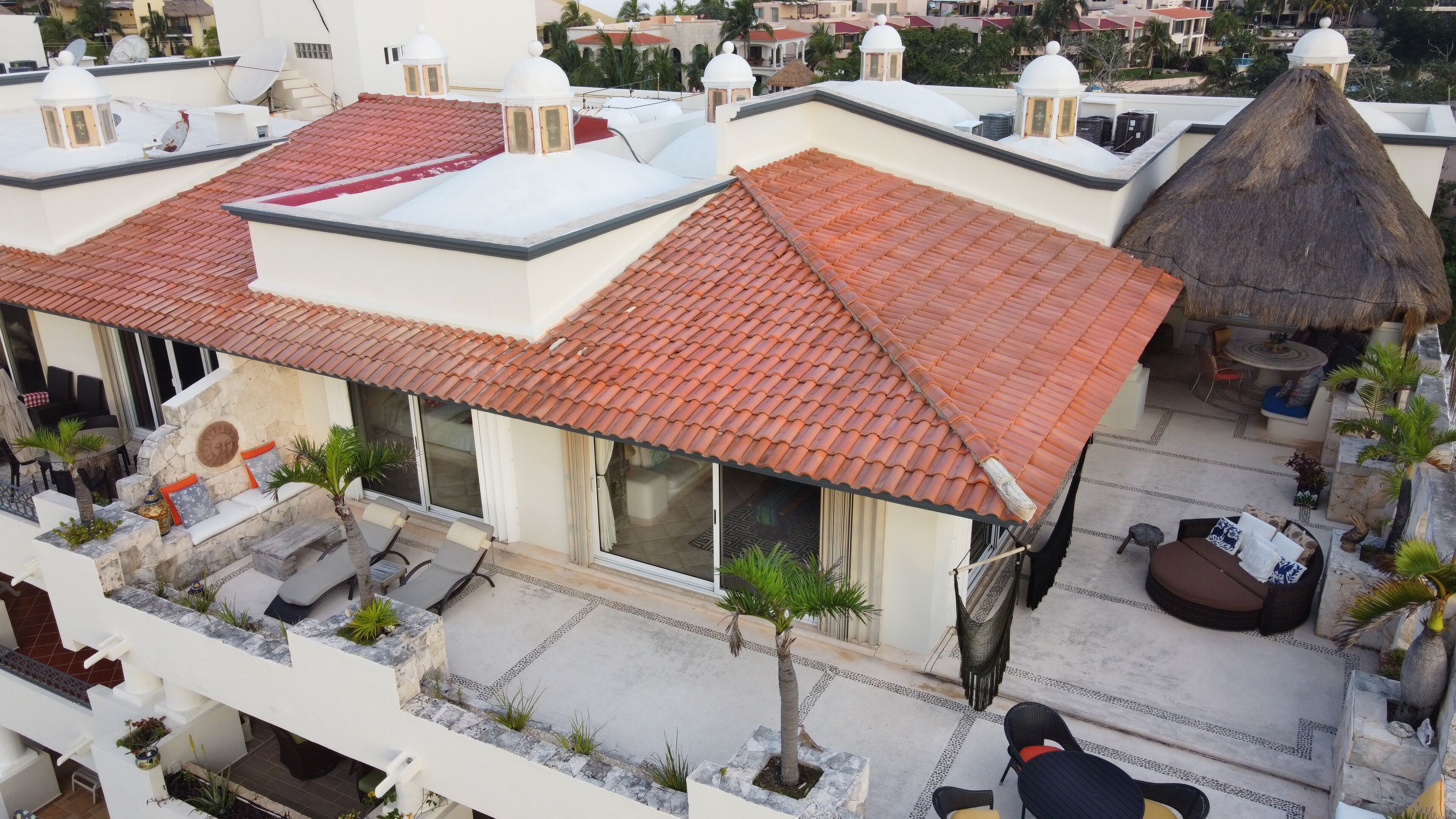 Stunning and Private Oceanfront Penthouse at Quinta Luna