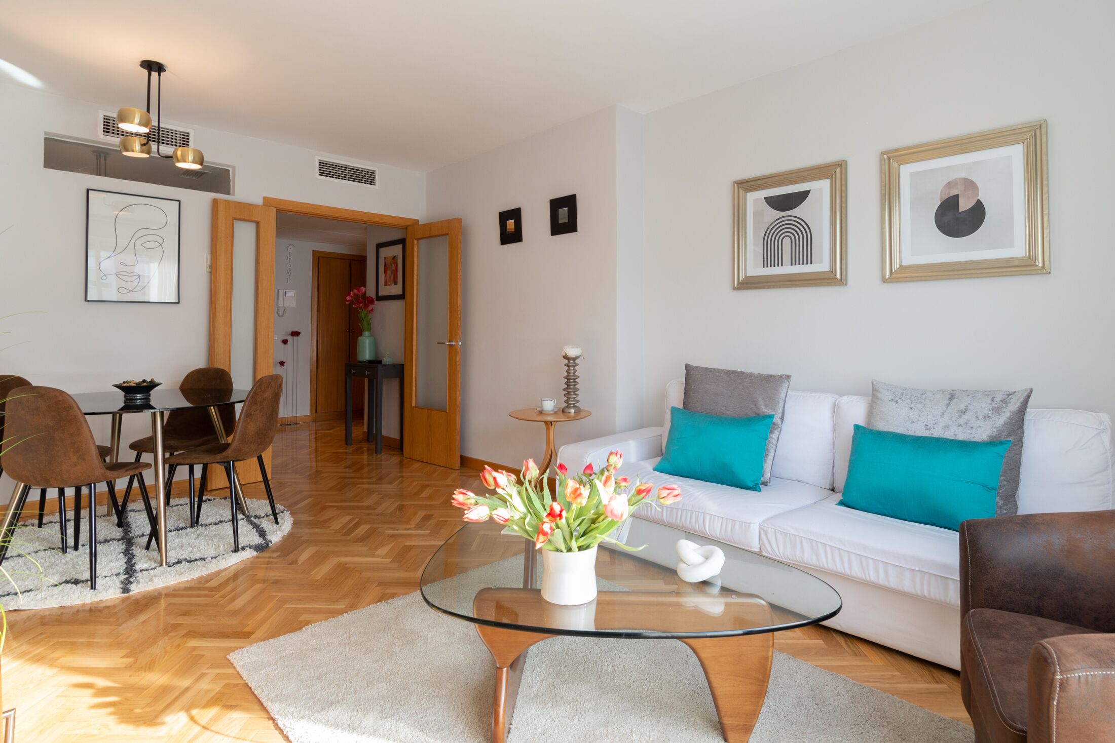Apartment with pool and parking