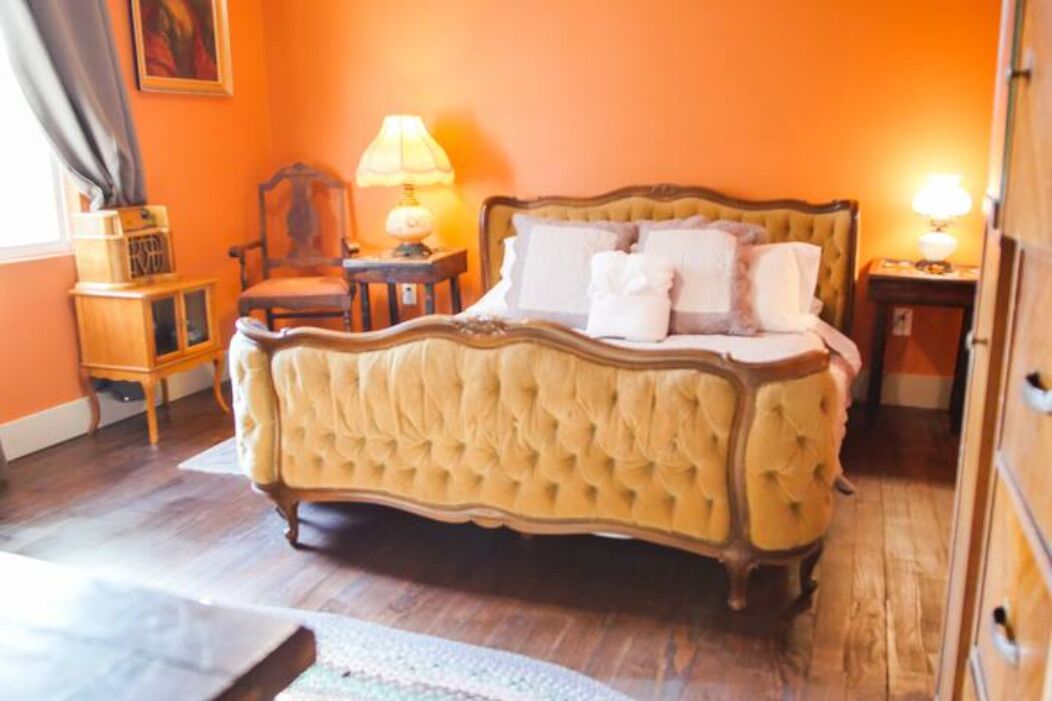 Walking distance to French Quarter and Frenchmen Street 