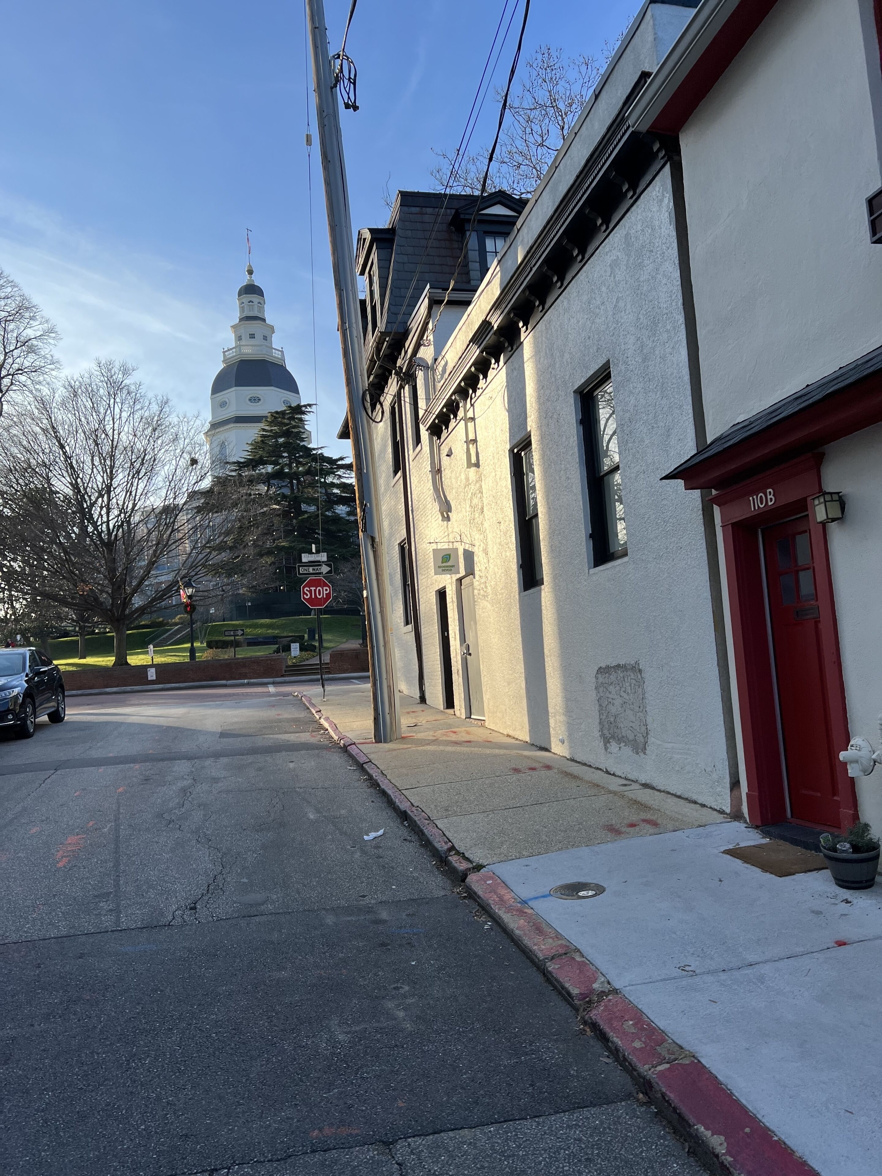 Pristine Downtown 1-Bedroom Steps from State House 