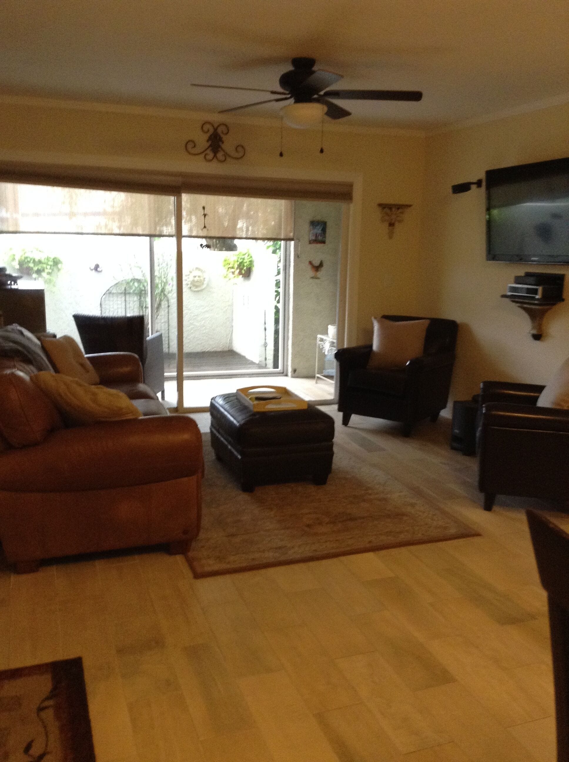 GREAT LOCATION FOR VACATION! MINUTES TO THE BEACH/DOWNTOWN STUART/METS STADIUM..