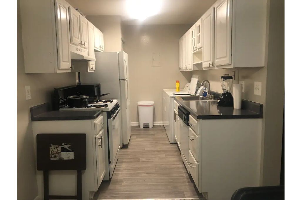 Central DMV 2BR Apartment