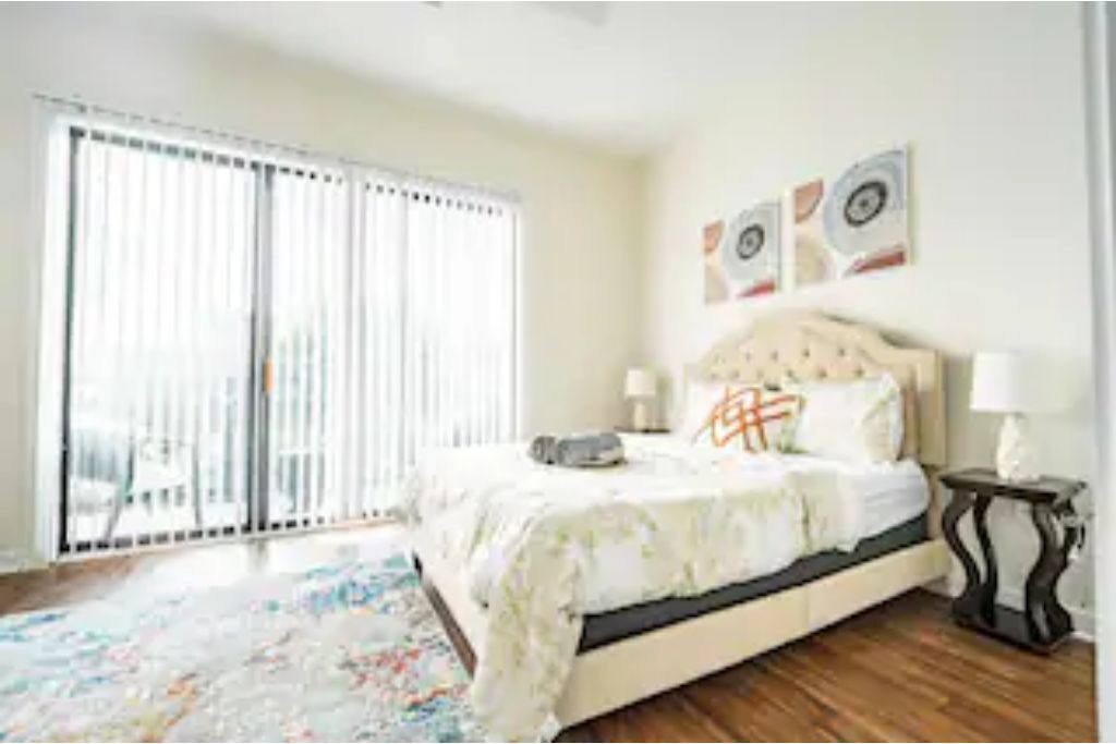 Luxury Apartment | spacious with many amenities!! (228)