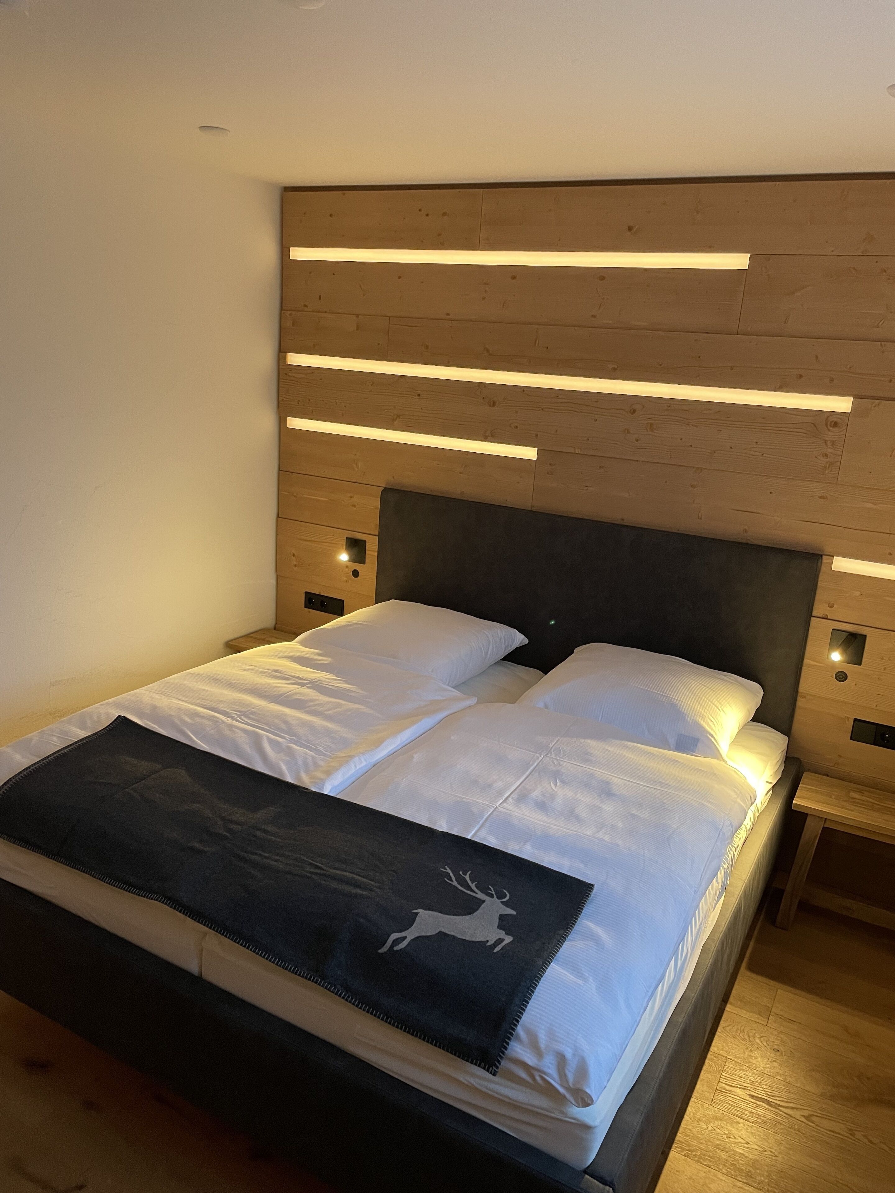 New apartment "kleineauszeit3" directly on the ski slope with private sauna