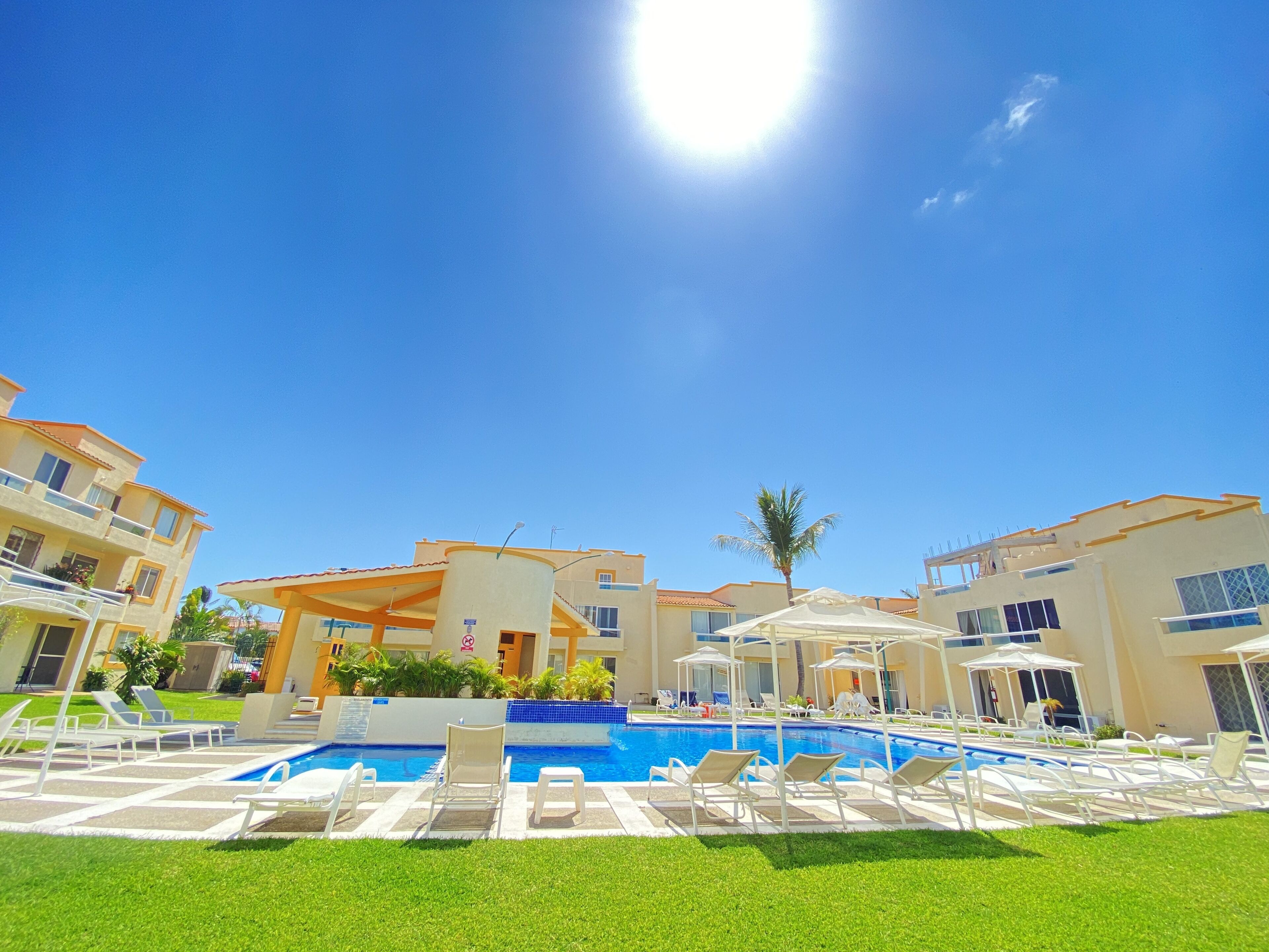 Divino Loft Para Parejas con Alberca a 5 min de la Playa!