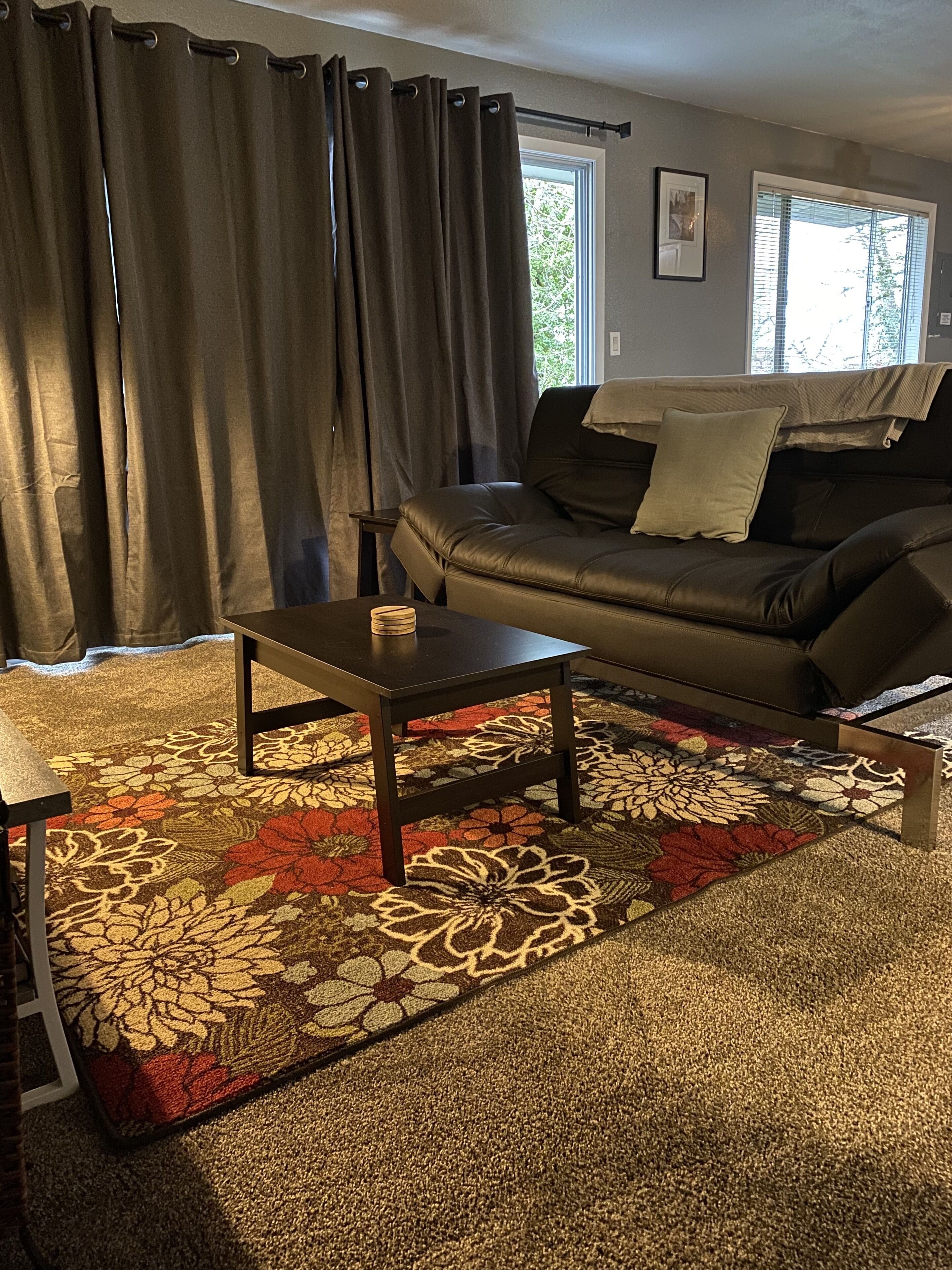 UPSTAIRS 1 Bedroom Unit with Creek View
