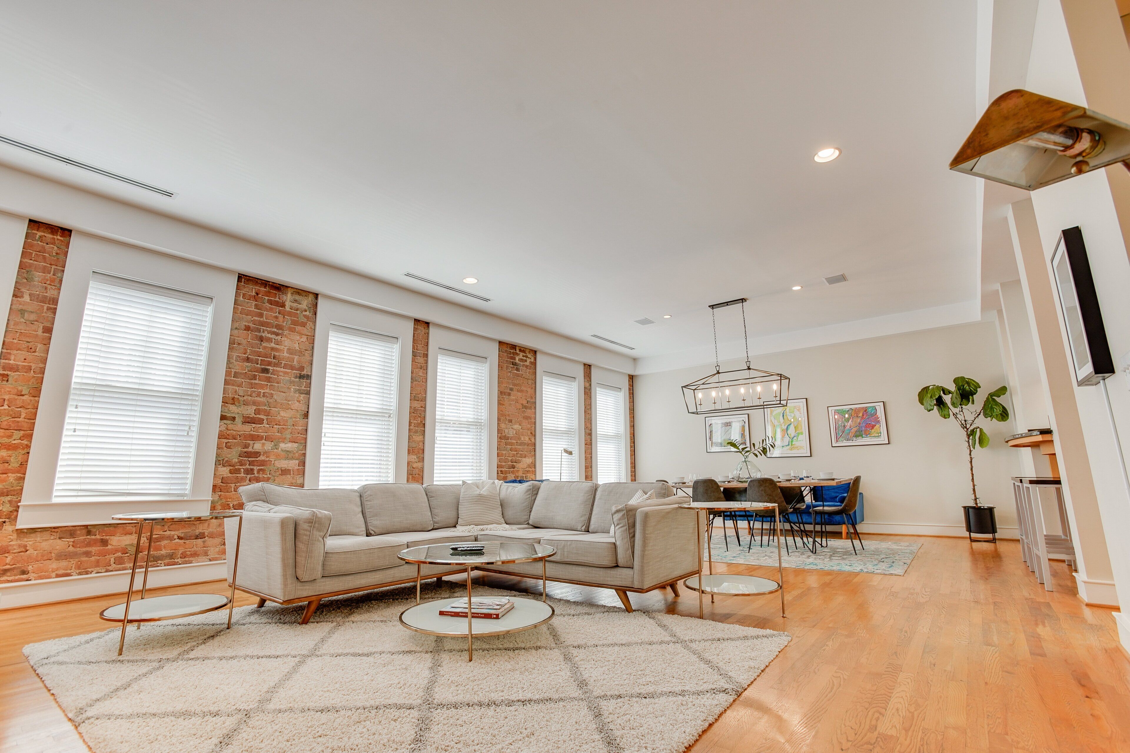 Red Door Apartment | 3-KING Beds | Center Of Downtown Greenville