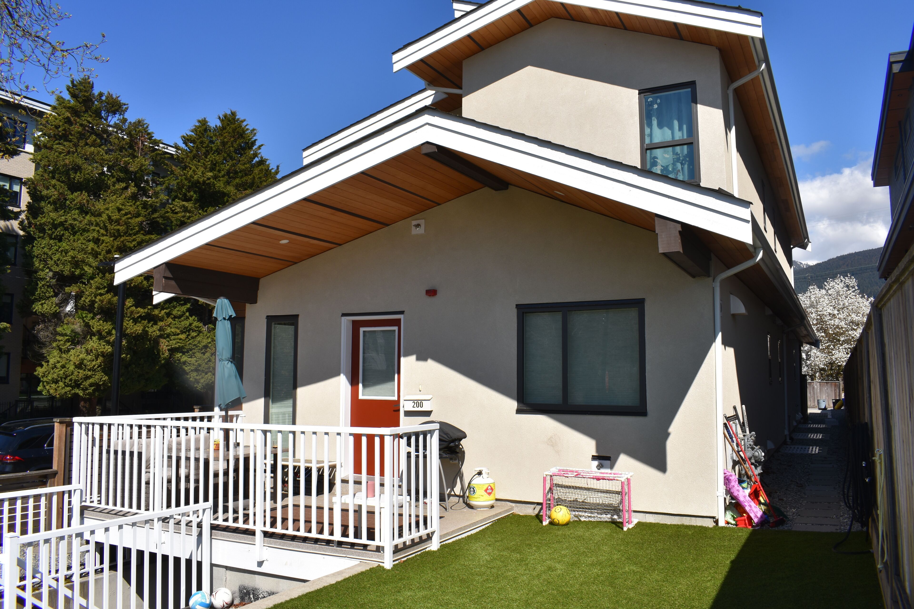 Private Guest Suite in North Vancouver