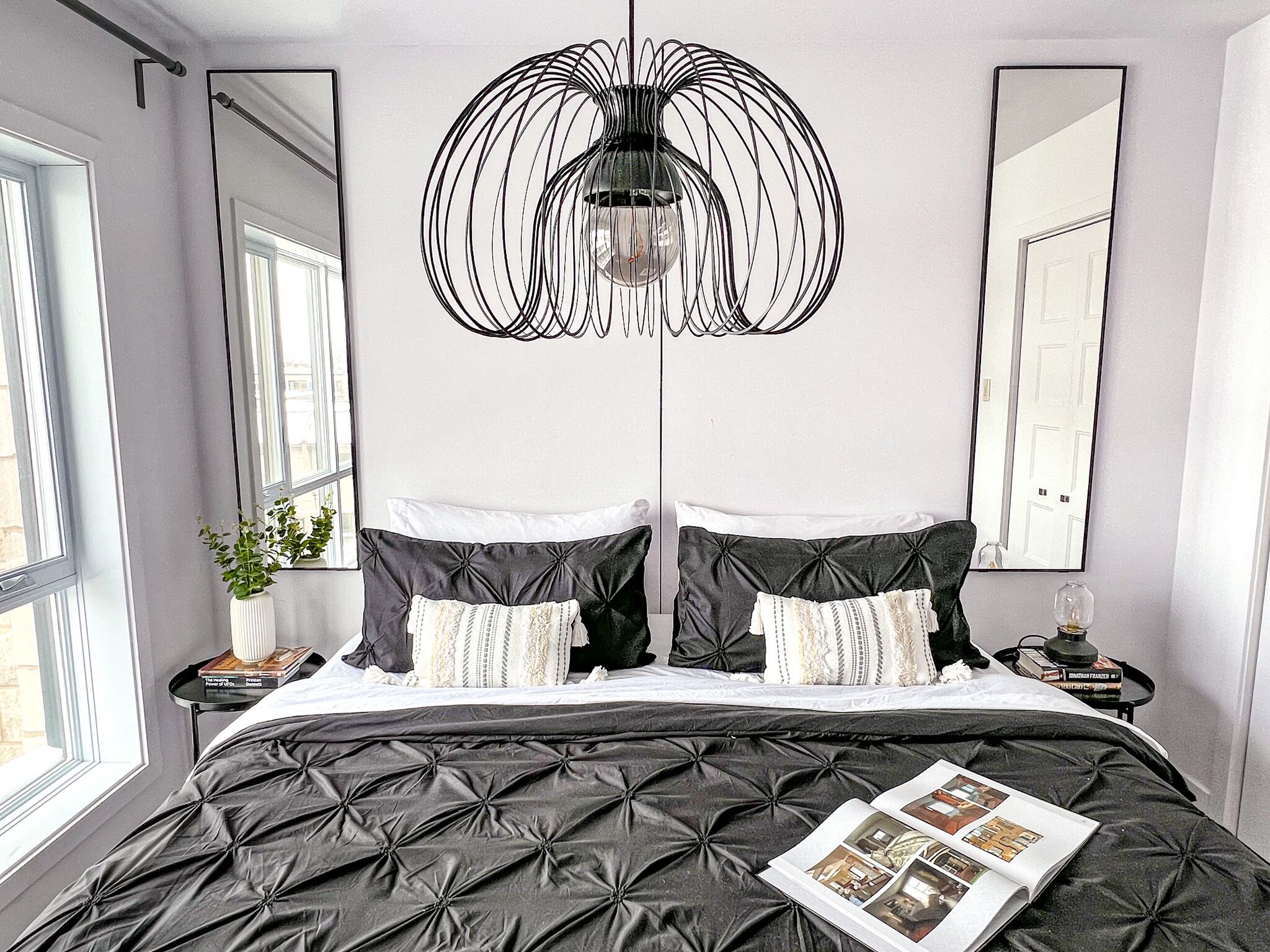 Beautiful King Designer Suite with Office Gym indoor Parking