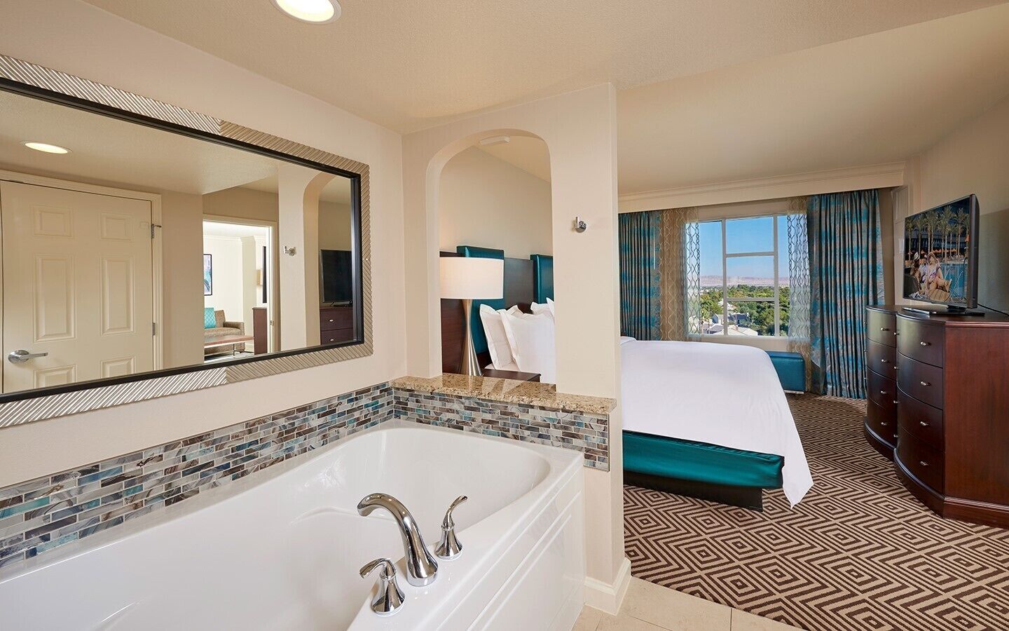 LV Paradise – 2 Bedroom Hilton
