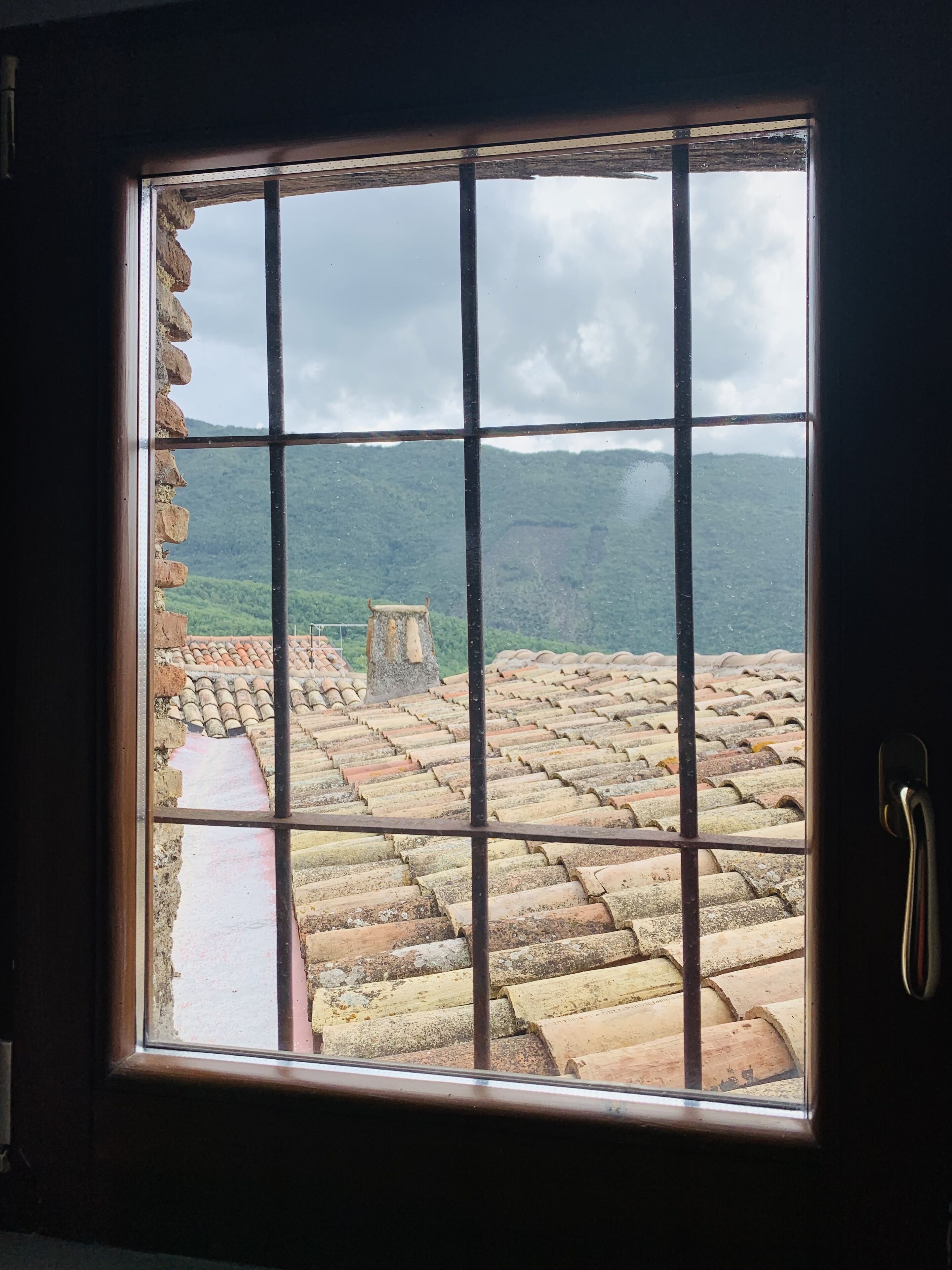 in the heart of the medieval village of Pereto