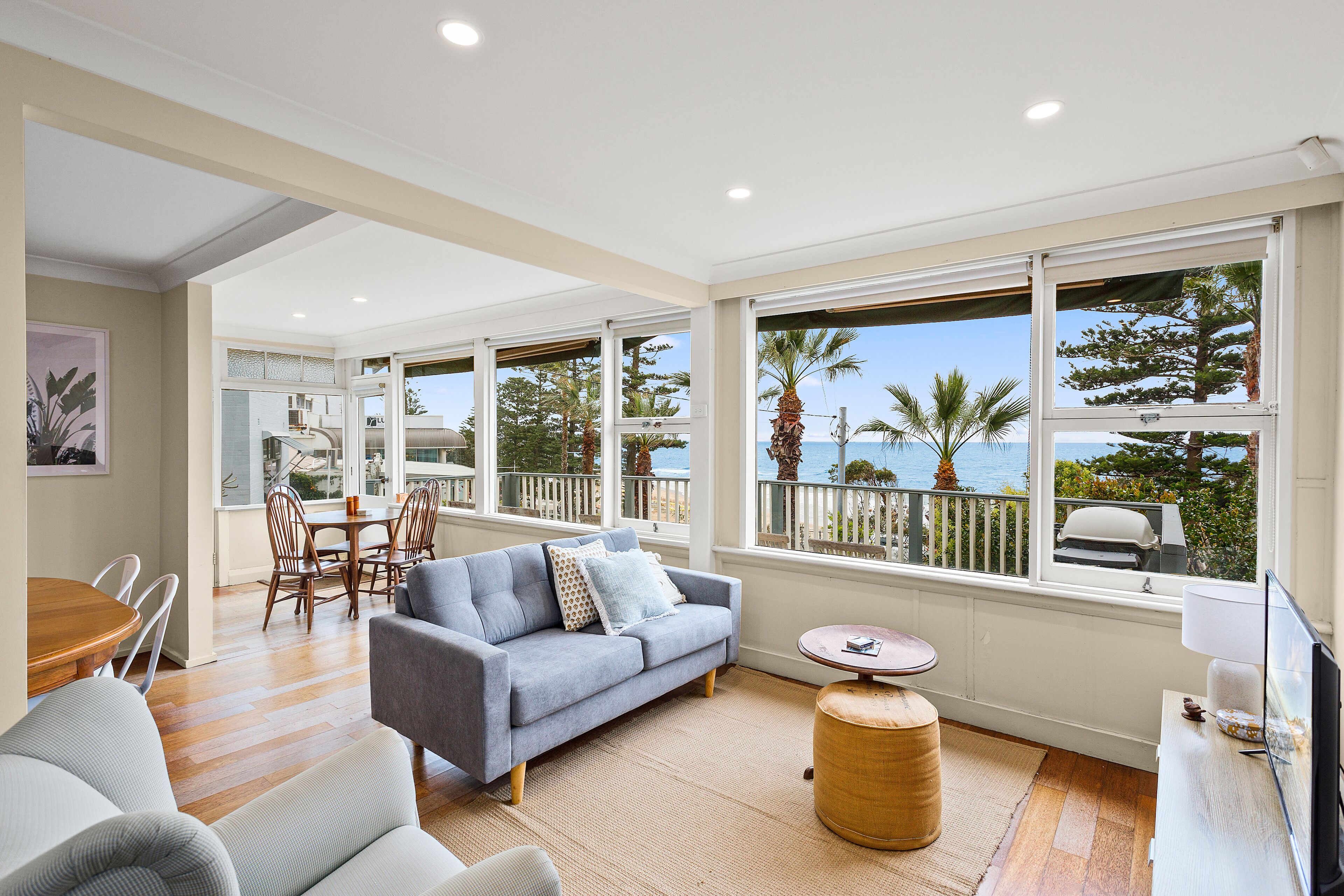 The Cliff Road Beach House @ North Wollongong