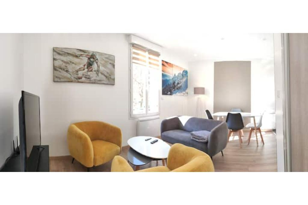 Joli Appartement Rénové Avec Terrasse