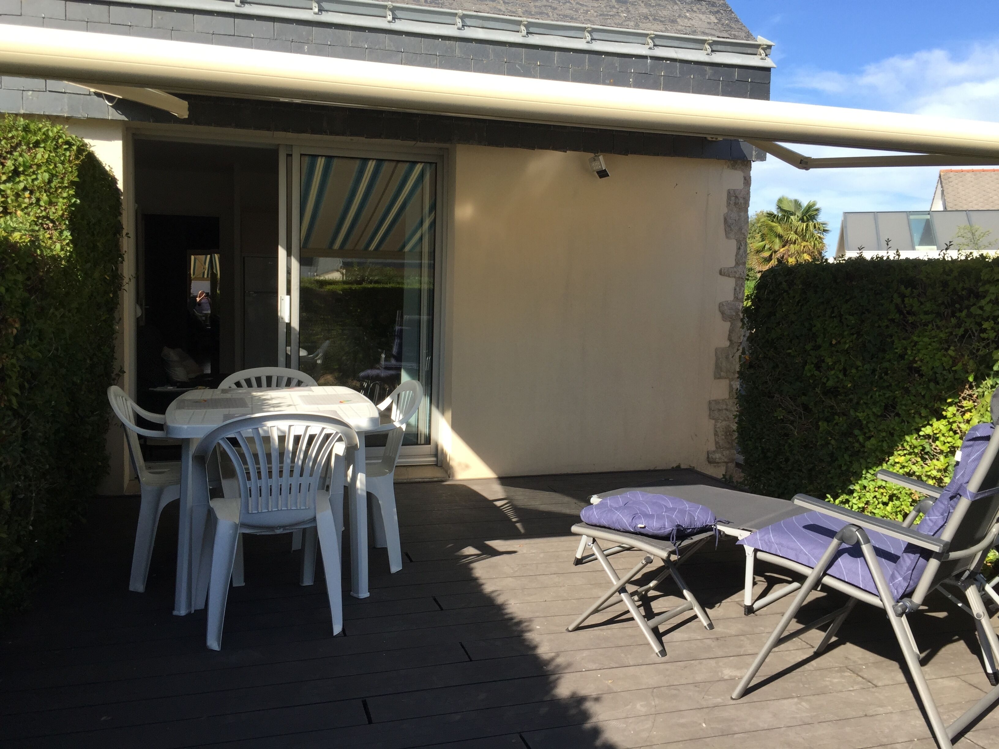 Residential F2 of 42 M2 classified 3 * at 170 M beach of the gold mine