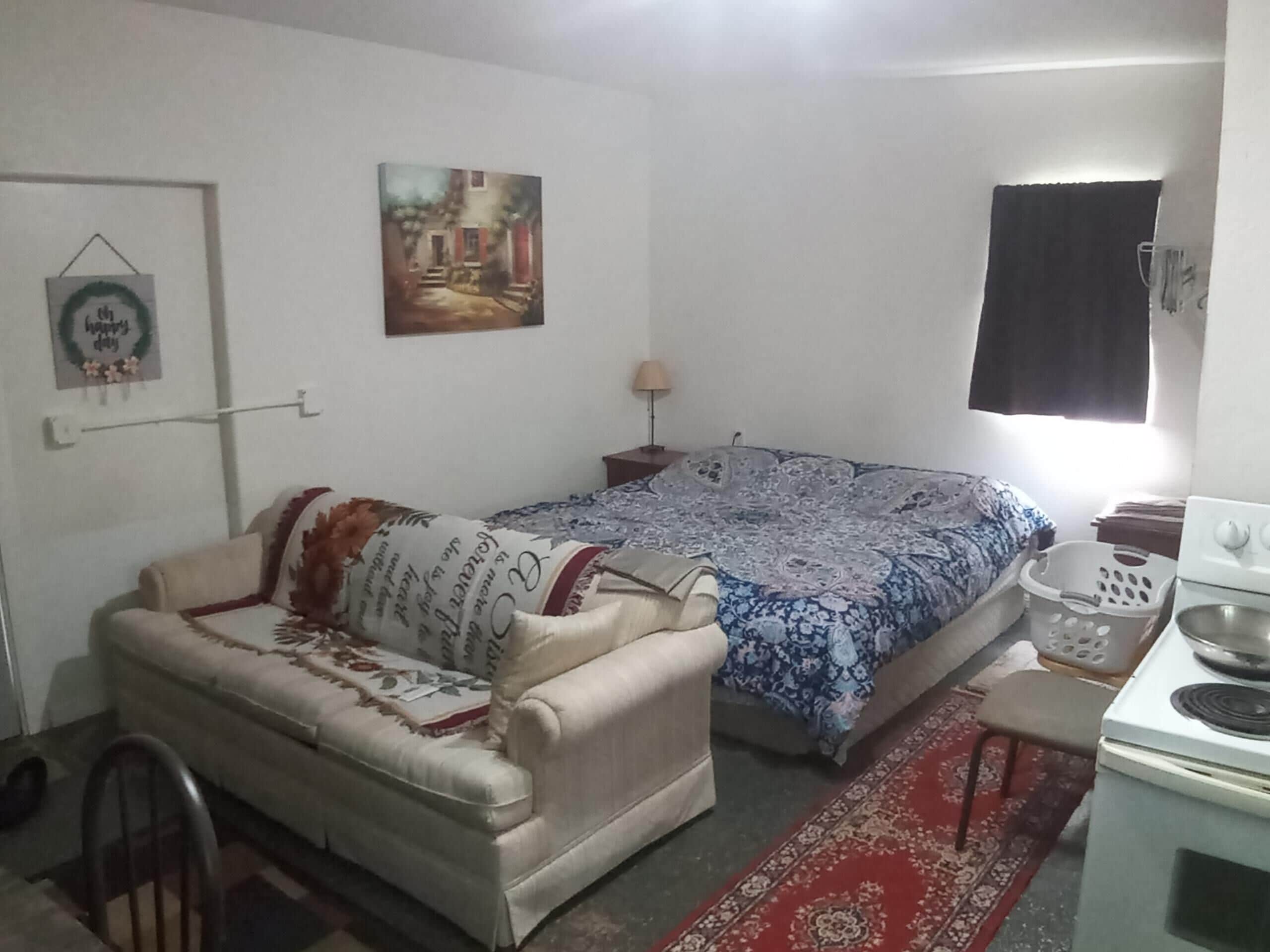 King Studio Near Canyon Zipline, Juniper, Silver Springs -Level 2 EV Car Charger