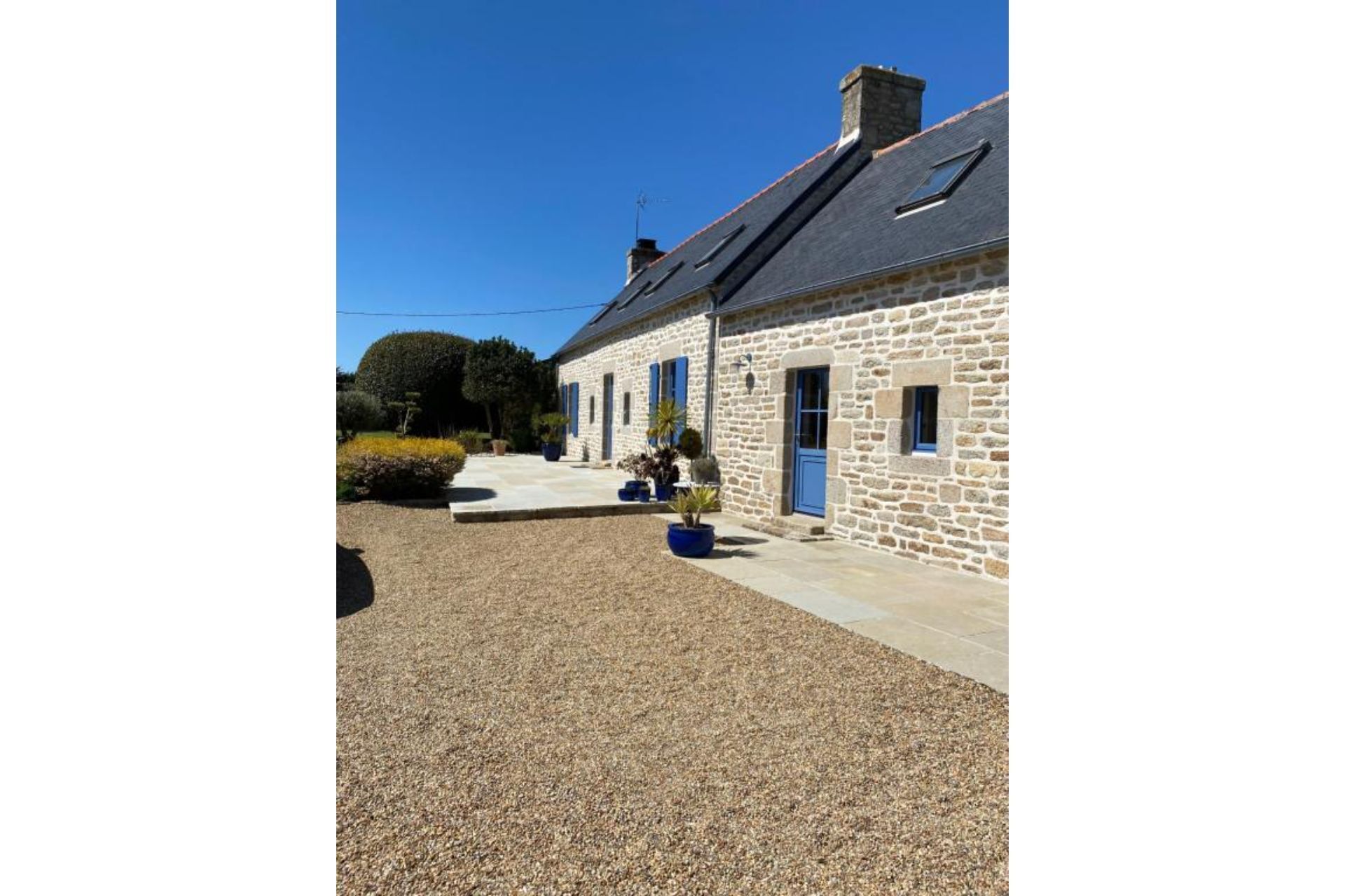 Semi-independent accommodation in typical renovated farmhouse.