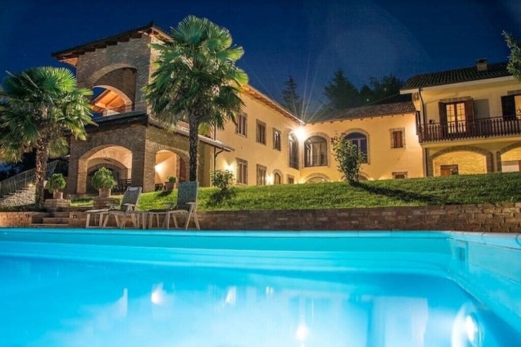 'Il Fienile' accommodation in a renovated late 19th century country house