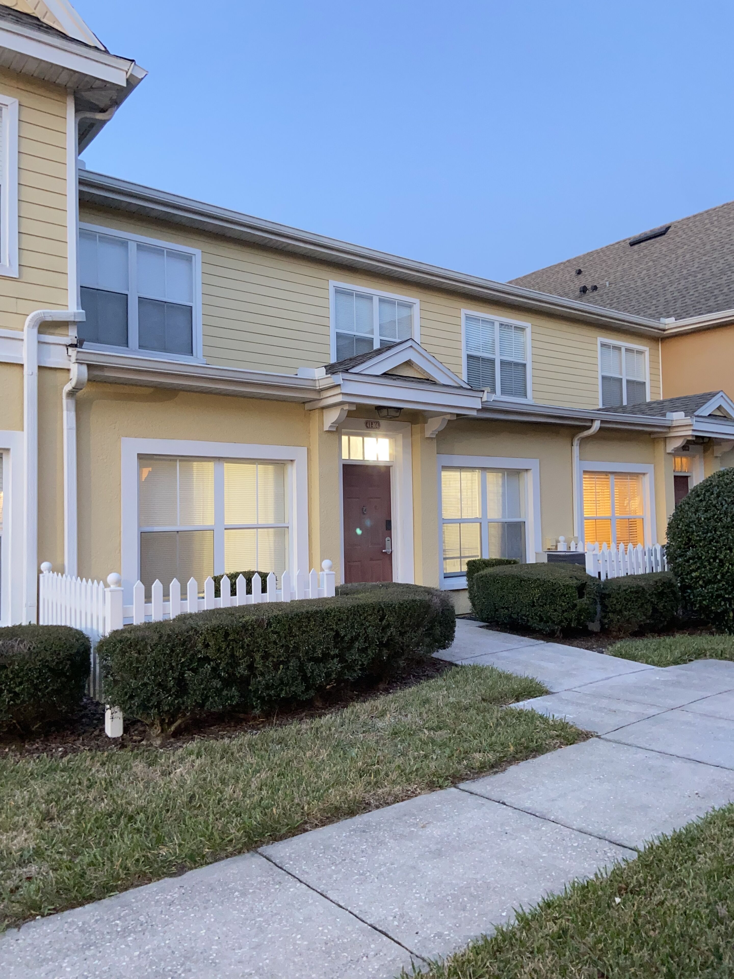 Entire Townhouse -Kissimmee, 3 Bedrooms 2 Bath