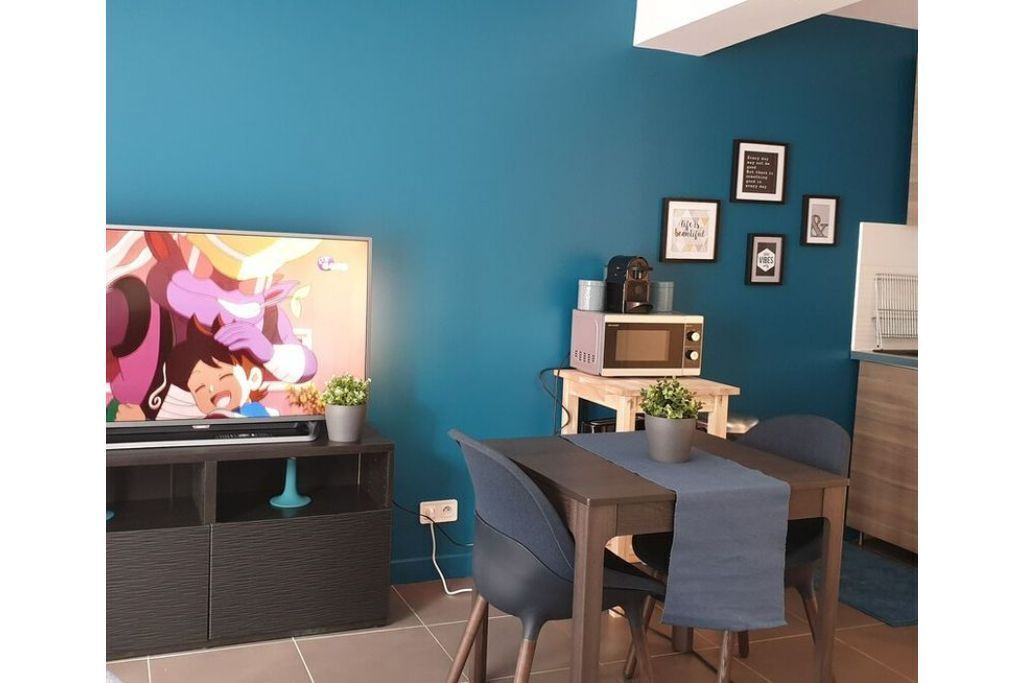 Charly apartment 5 minutes from the House of Examinations