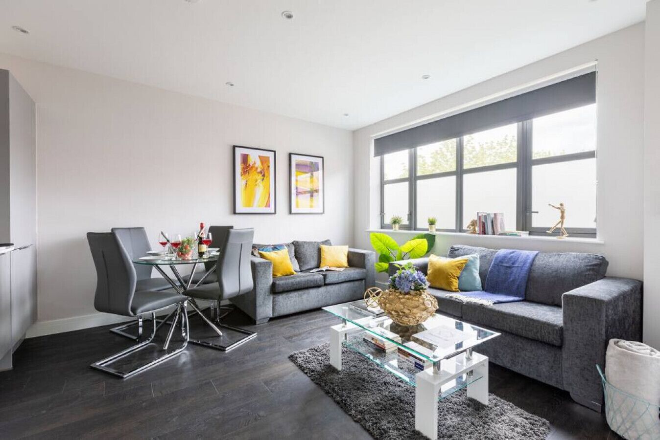 Flat 5 · homely - Watford Premier Apartment (Warner Bros)